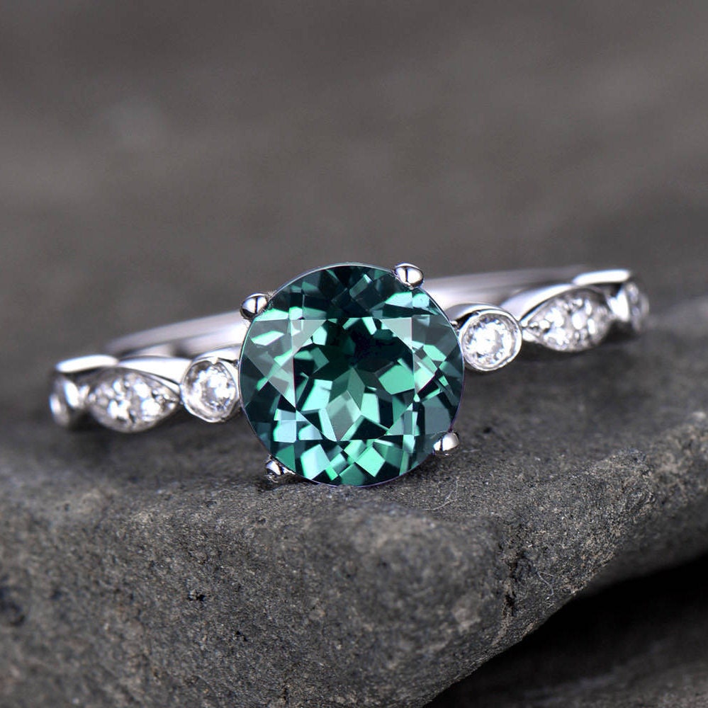 Alexandrite Engagement Ring Art Deco Wedding Band 6.5mm Round Cut Color Change Gemstone Solitaire Ring White Gold Plated Silver Bridal Ring