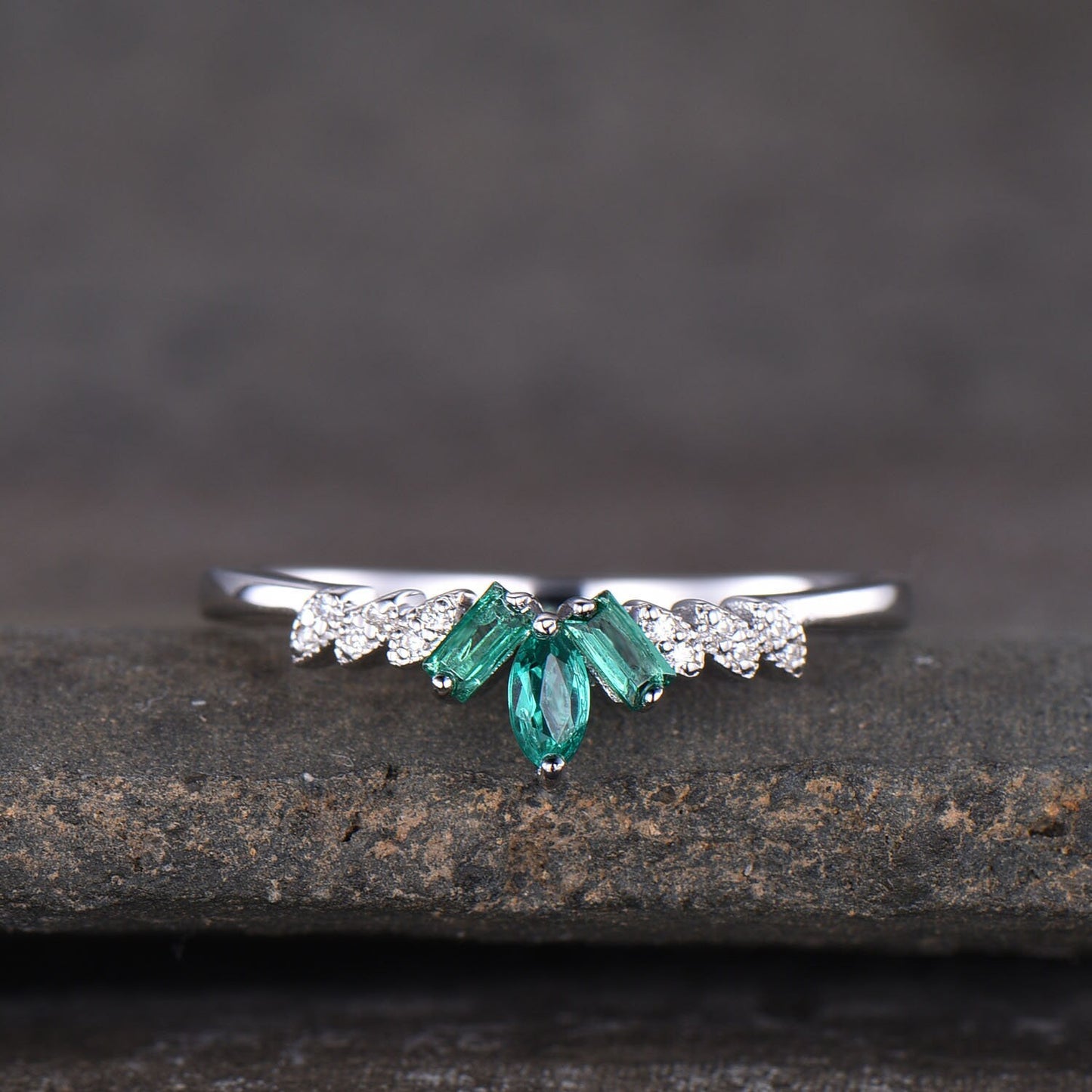 Silver Emerald Ring, Promise ring, Emerald wedding ring, May birthstone, Women Wedding Ring, Promise Ring, Green Ring Emerald Ring For Women