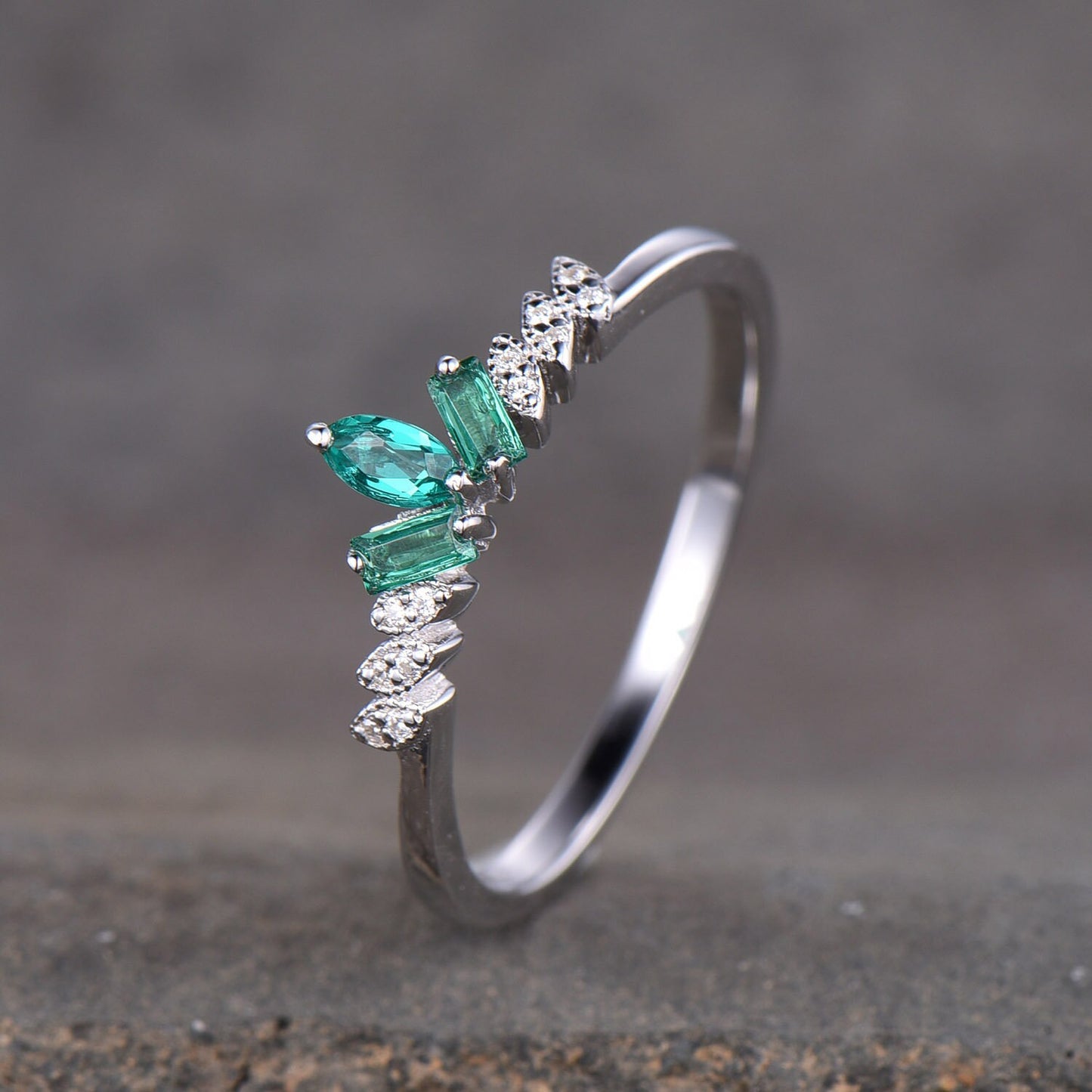 Silver Emerald Ring, Promise ring, Emerald wedding ring, May birthstone, Women Wedding Ring, Promise Ring, Green Ring Emerald Ring For Women
