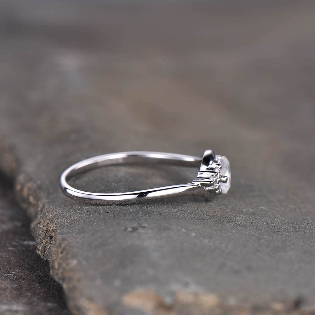 Dainty 5mm Round Moonstone Engagement Ring, Moonstone Ring, Silver Moonstone Ring, Wedding Ring, Gemstone Ring, Promise Ring, Delicate Ring