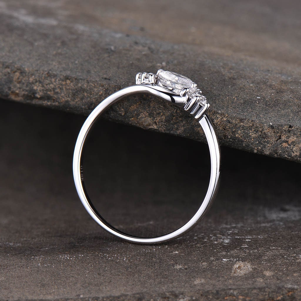 Dainty 5mm Round Moonstone Engagement Ring, Moonstone Ring, Silver Moonstone Ring, Wedding Ring, Gemstone Ring, Promise Ring, Delicate Ring