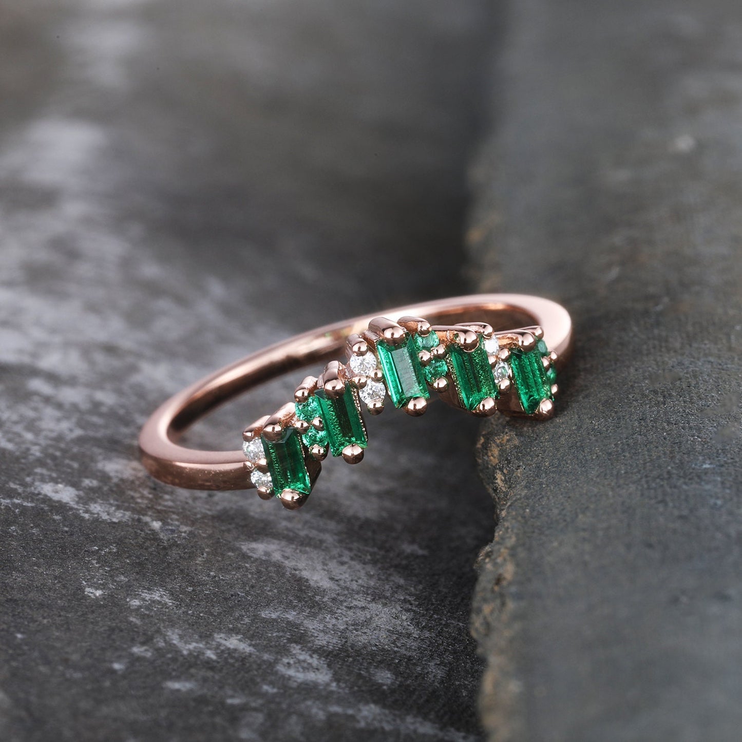 Vintage Curved Emerald Band Baguette Cut Emerald Wedding Ring Rose Gold Ring Green Stone Ring Stacking Matching Band May Birthstone