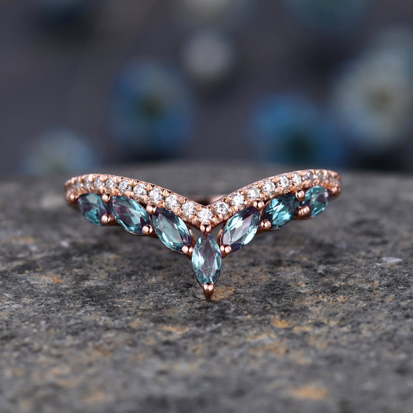 Unique Alexandrite wedding ring,Alexandrite wedding band,Marquise alexandrite ring,Curved V stacking rings,Diamond Ring,14k white gold ring
