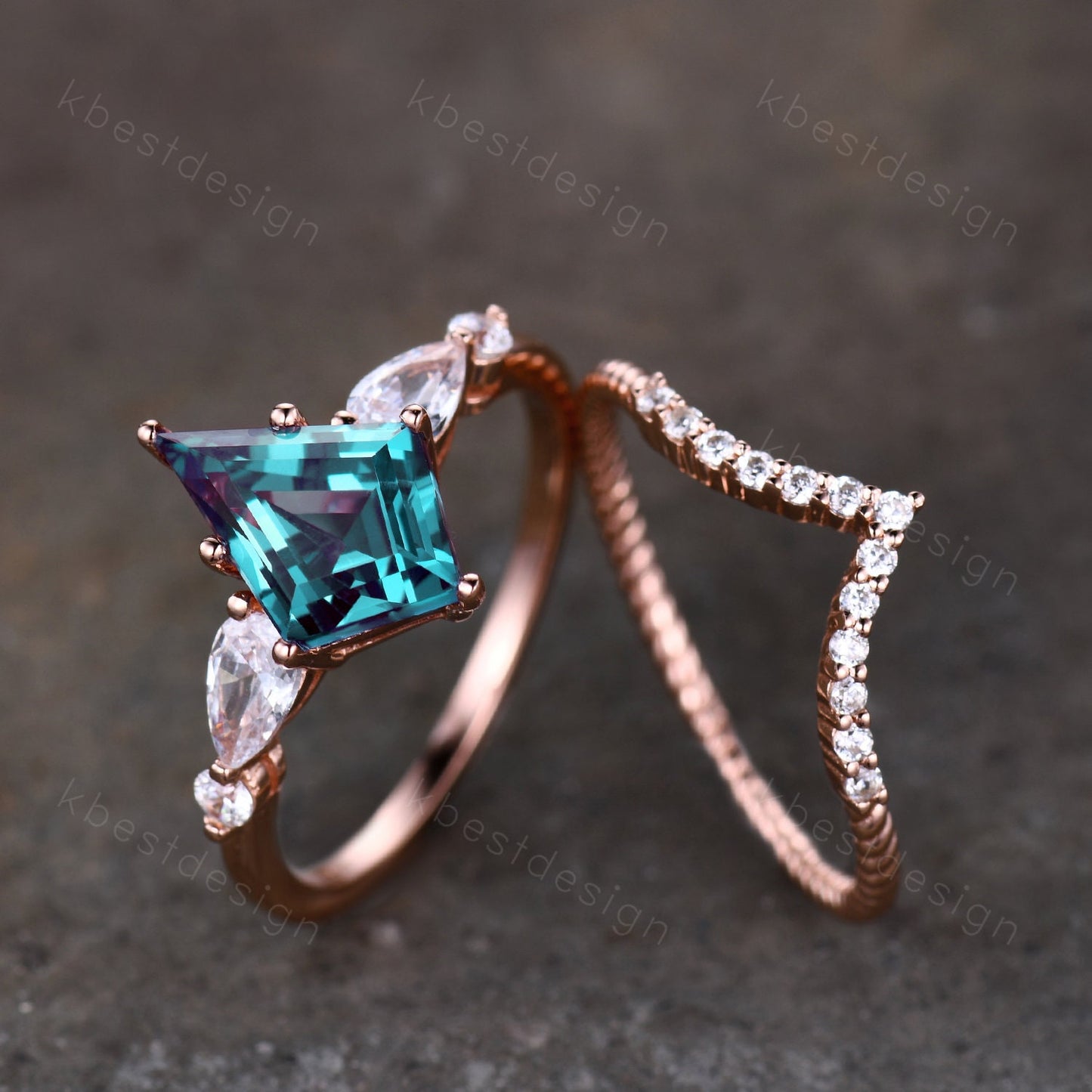 Vintage kite cut alexandrite engagement ring set rose gold pear shaped wedding ring for women unique curved stacking band bridal wedding set