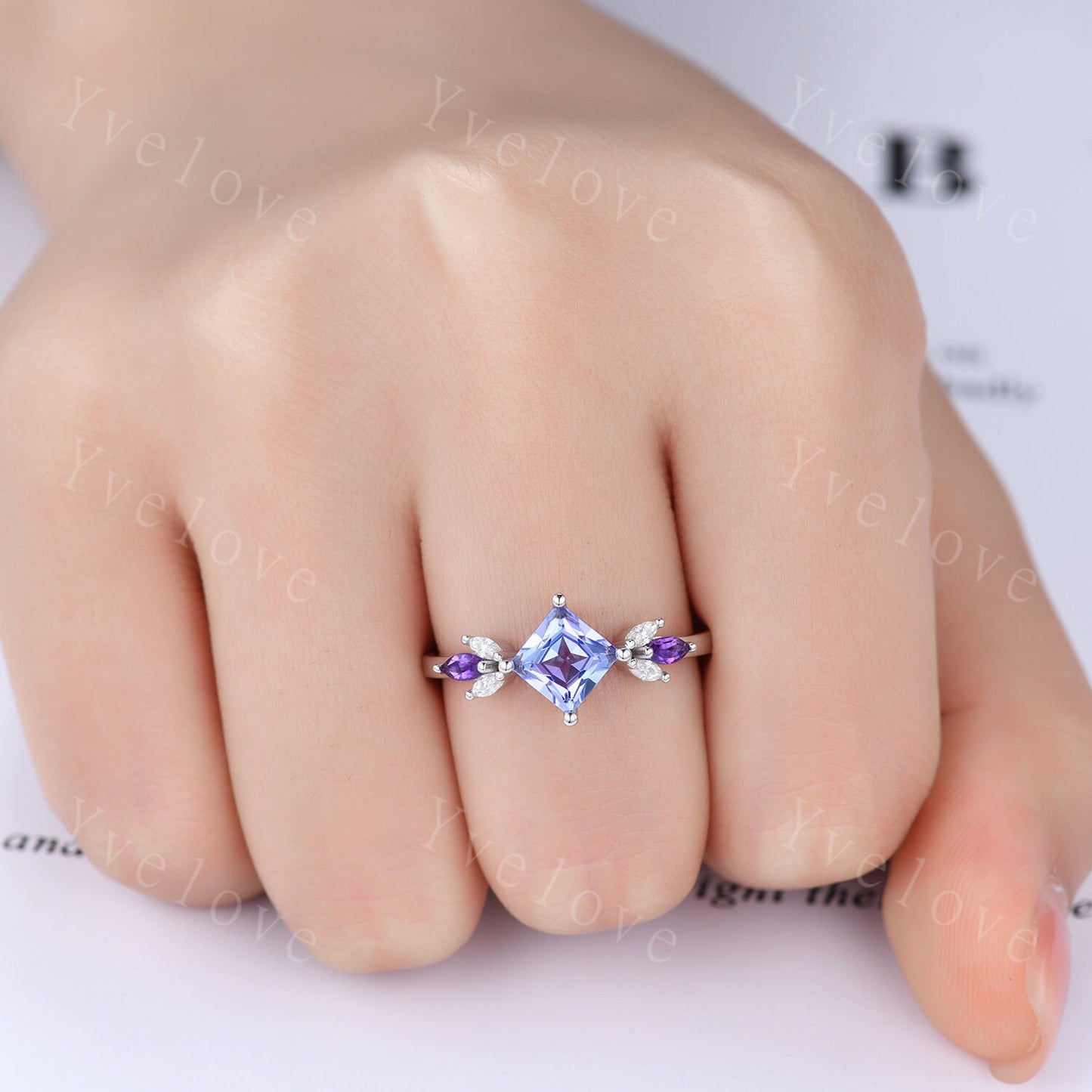 Vintage Princess Cut Tanzanite Engagement Ring Set White Gold Women Moissanite Amethyst Gem Matching Band Promise Bridal Stacking Ring Set
