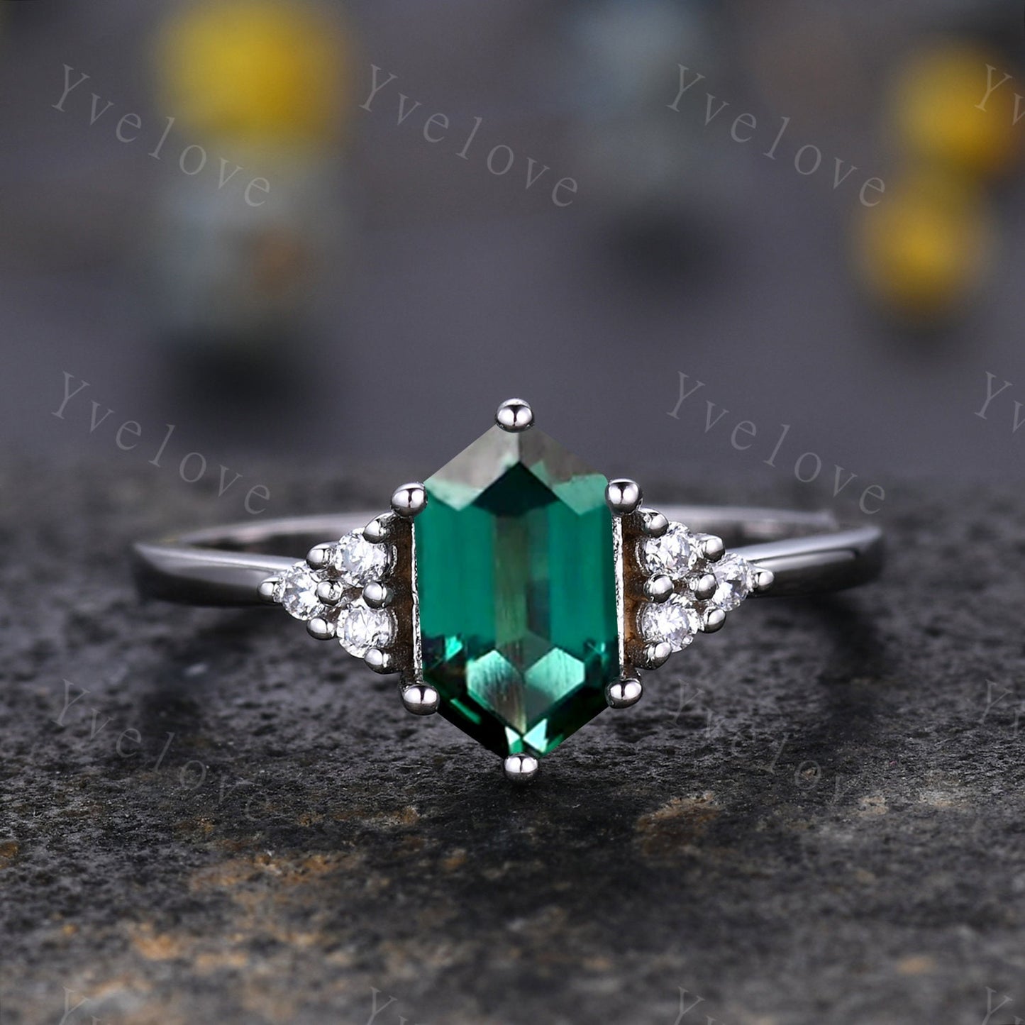 Retro Long hexagon Emerald Ring,Vintage Rose Gold Ring Set,Unique Green Emerald Engagement Ring,Promise Ring,May Birthstone Gift For Her