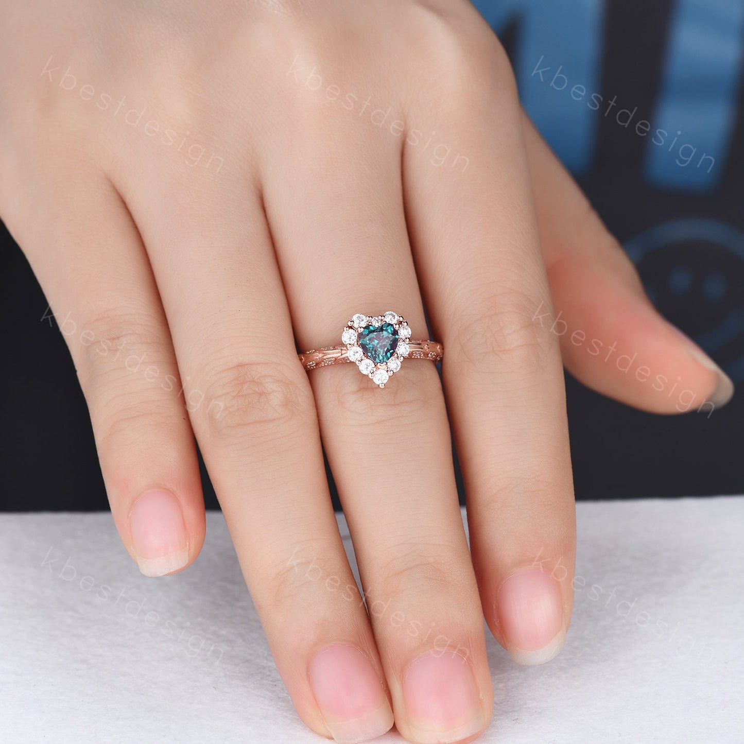 Antique Alexandrite Engagement Ring Rose Gold Heart Shaped Ring Unique Halo Moissanite Ring Art Deco Promise Ring June Birthstone Ring