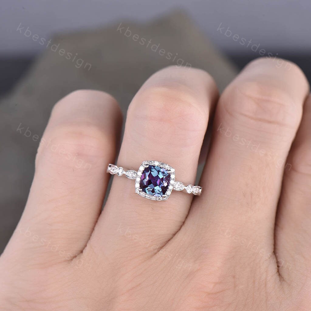 Art Deco Alexandrite Engagement Ring Cushion cut Ring Dainty Women Silver Wedding Ring Moissanite Halo Ring Promise Ring Anniversary Gift