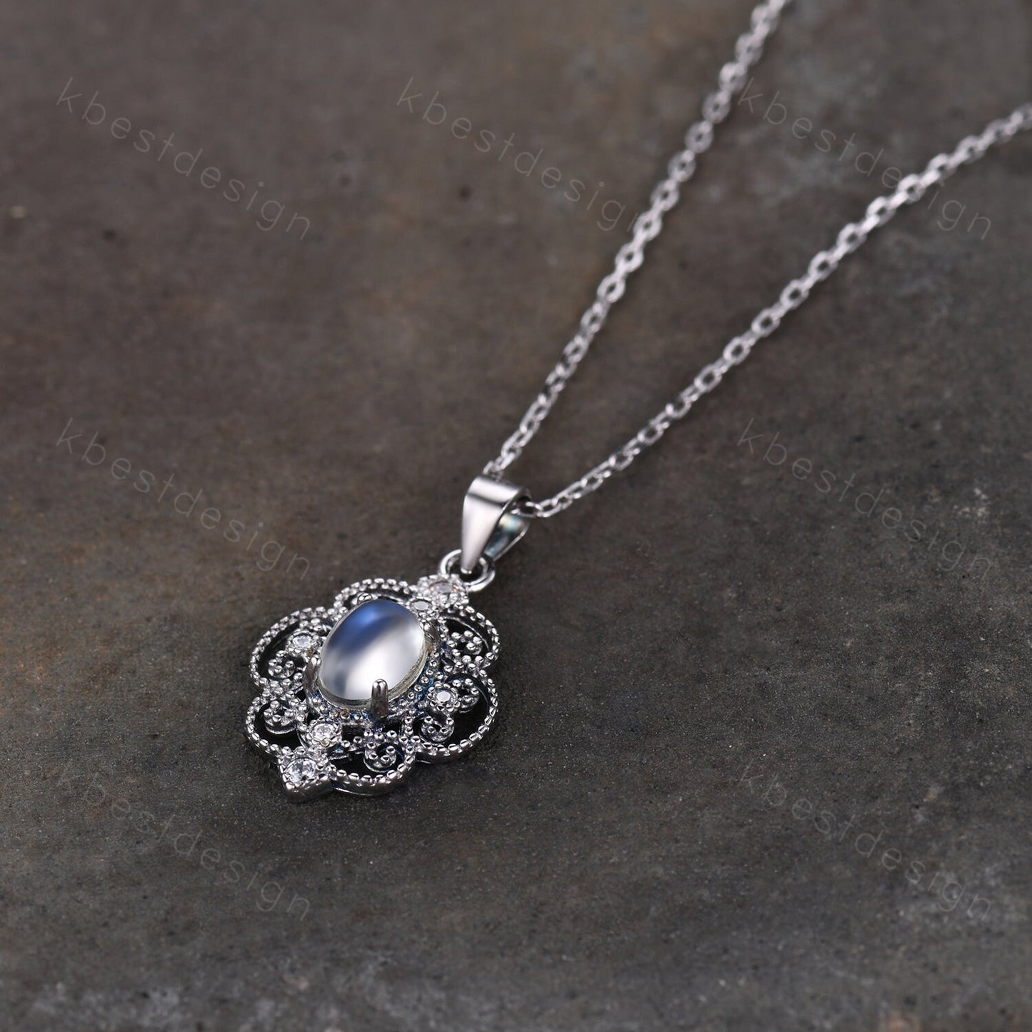 Antique Moonstone Necklace, Silver Moonstone Necklace, Crystal Pendant Necklace, Gift for Her, Oval Stone Necklace, Vintage Necklace