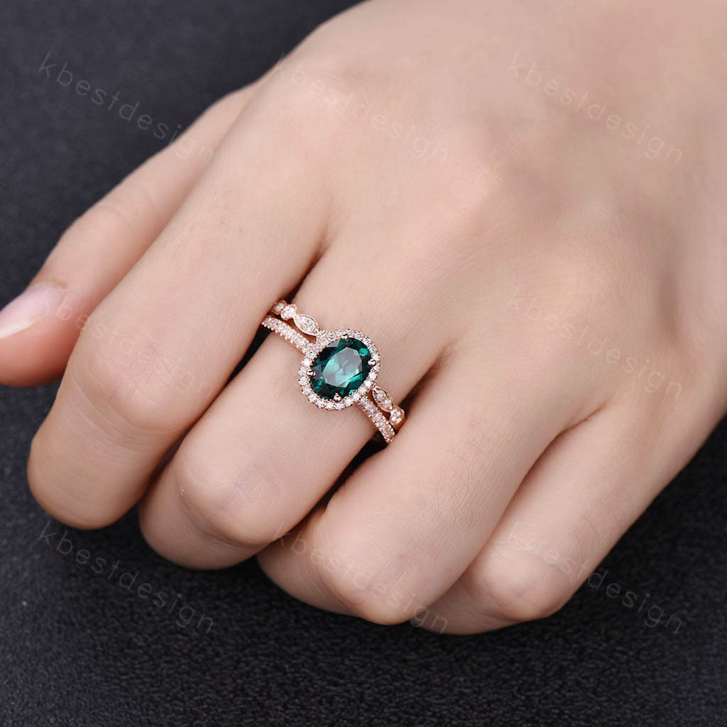 Emerald ring vintage unique oval emerald engagement ring set 14k solid gold ring for women Art deco moissanite wedding band May birthstone