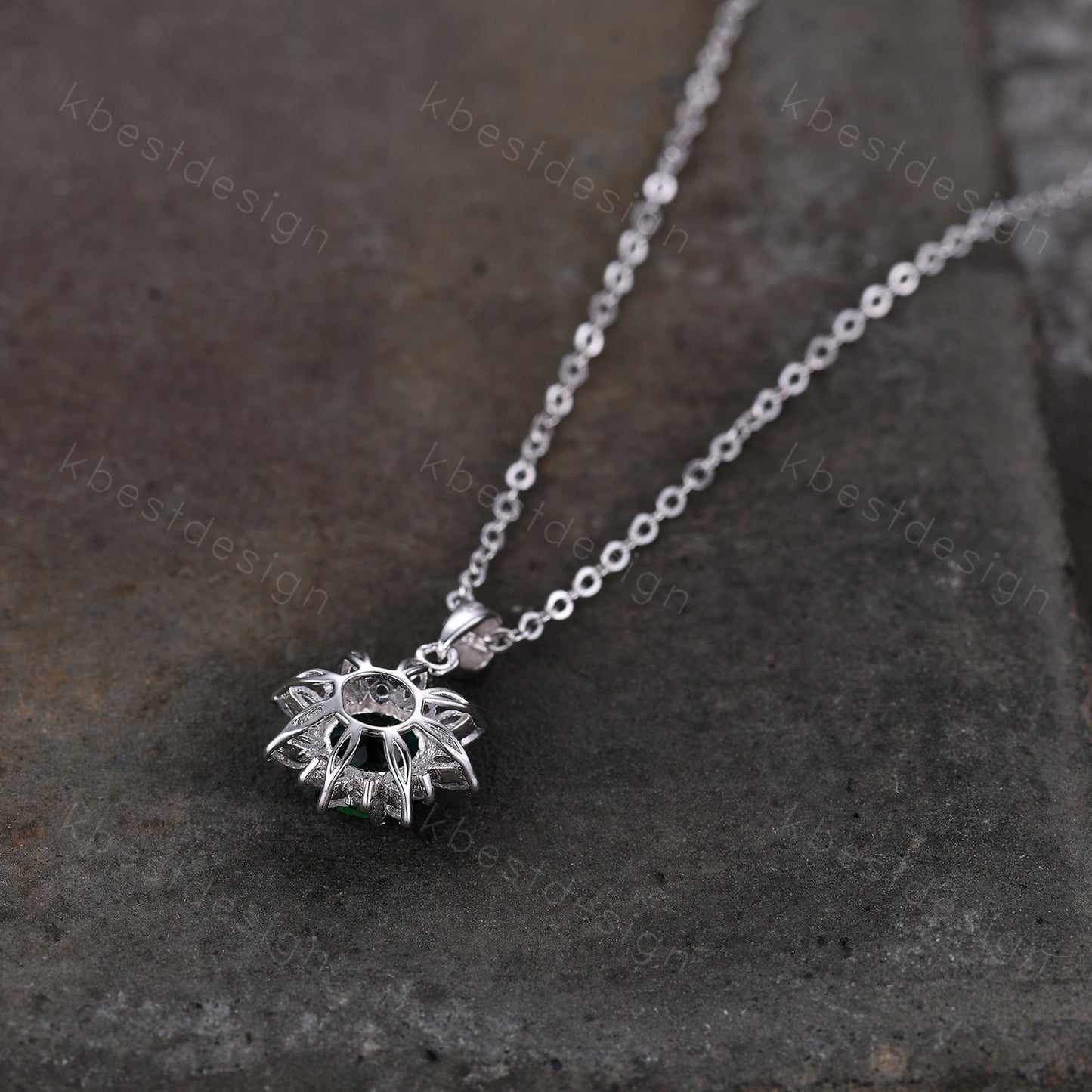 Round cut green emerald necklace solid 14k 18k white gold vintage unique Personalized pendant women moissanite anniversary bridal gift