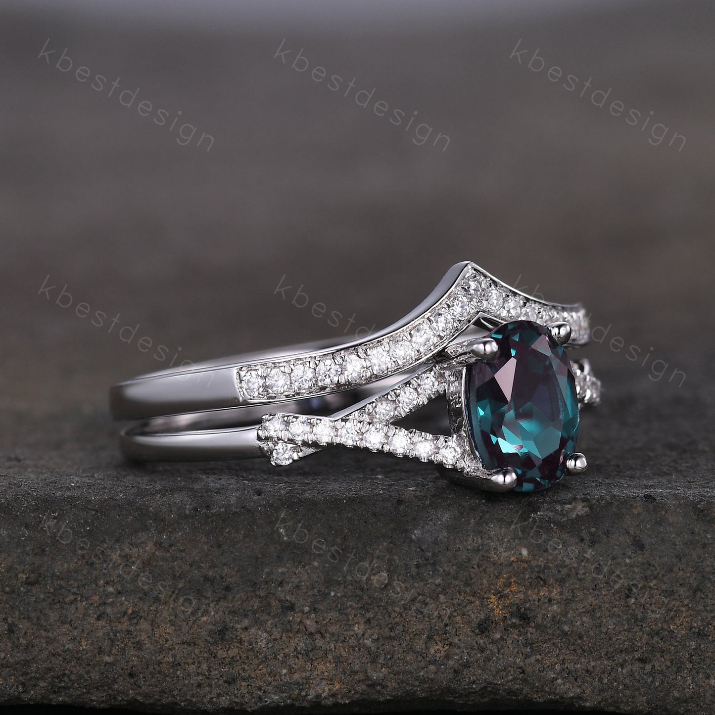 Oval cut Alexandrite bridal ring set vintage unique Alexandrite engagement ring curved moissanite ring set for women silver ring