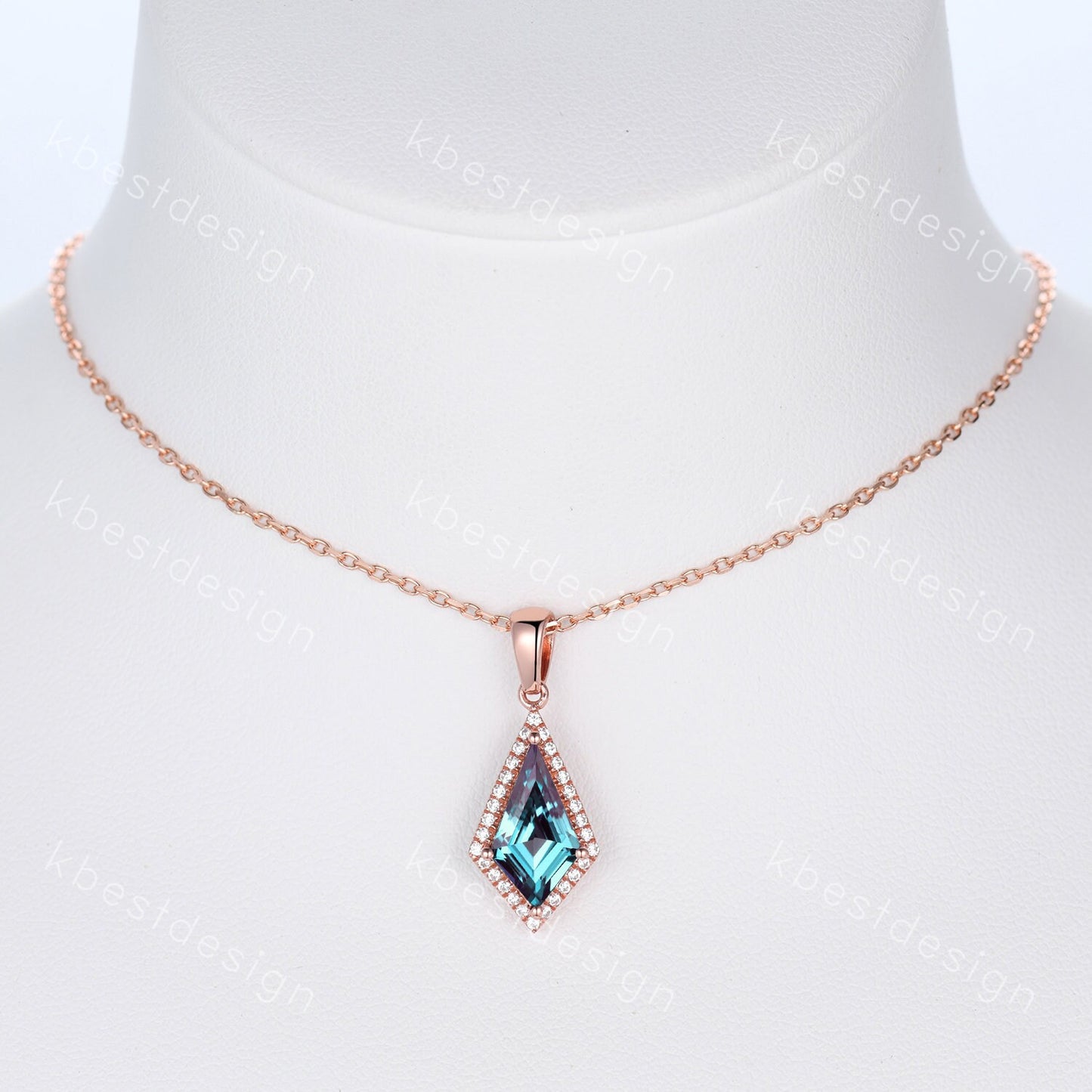 Kite Shaped Alexandrite Necklace For Women Vintage Unique Moissanite/Diamond Halo Pendant Necklace June Birthstone Necklace Anniversary Gift