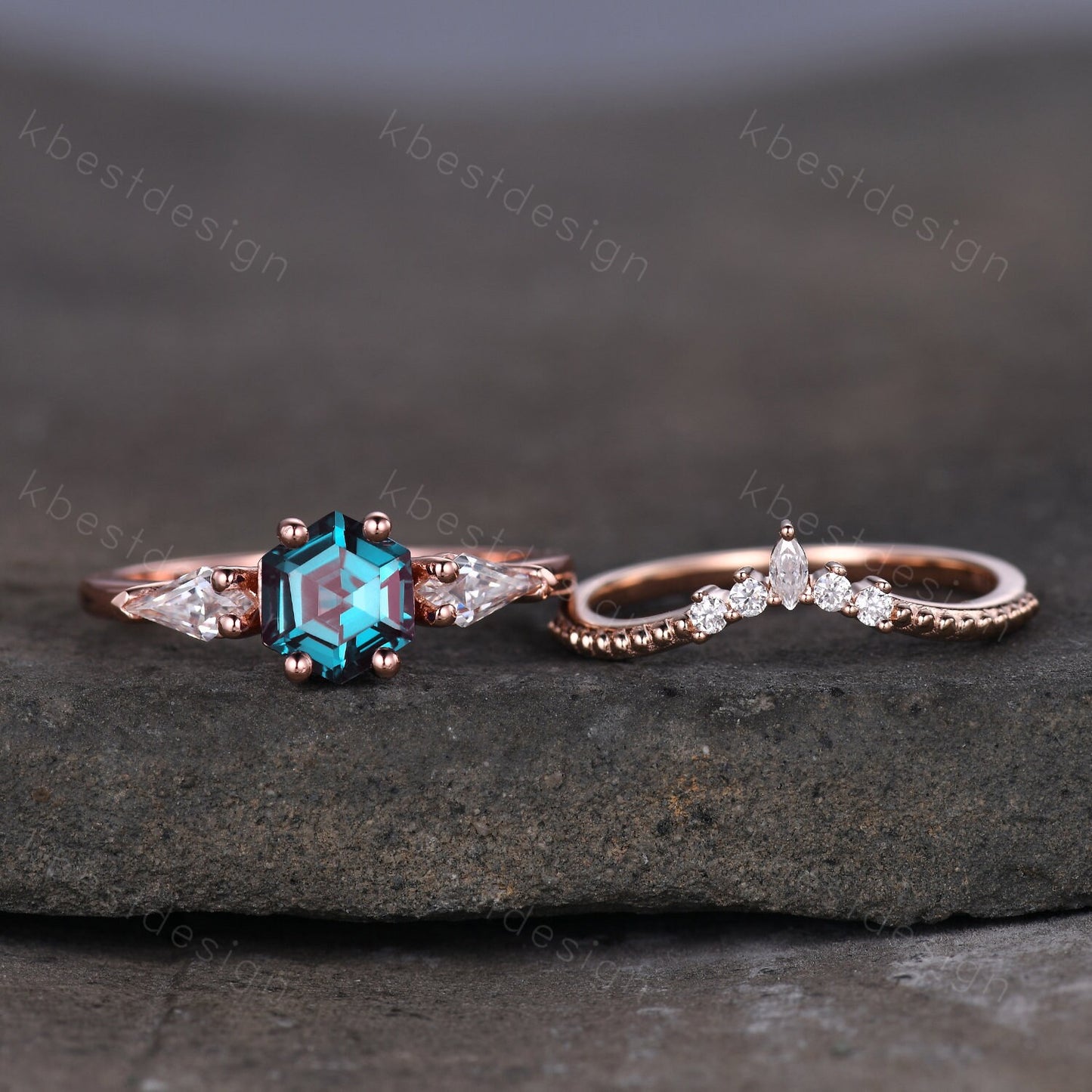 Vintage Hexagon Alexandrite engagement ring set women rose gold ring kite cut Moissanite ring unique Personalized wedding bridal ring set