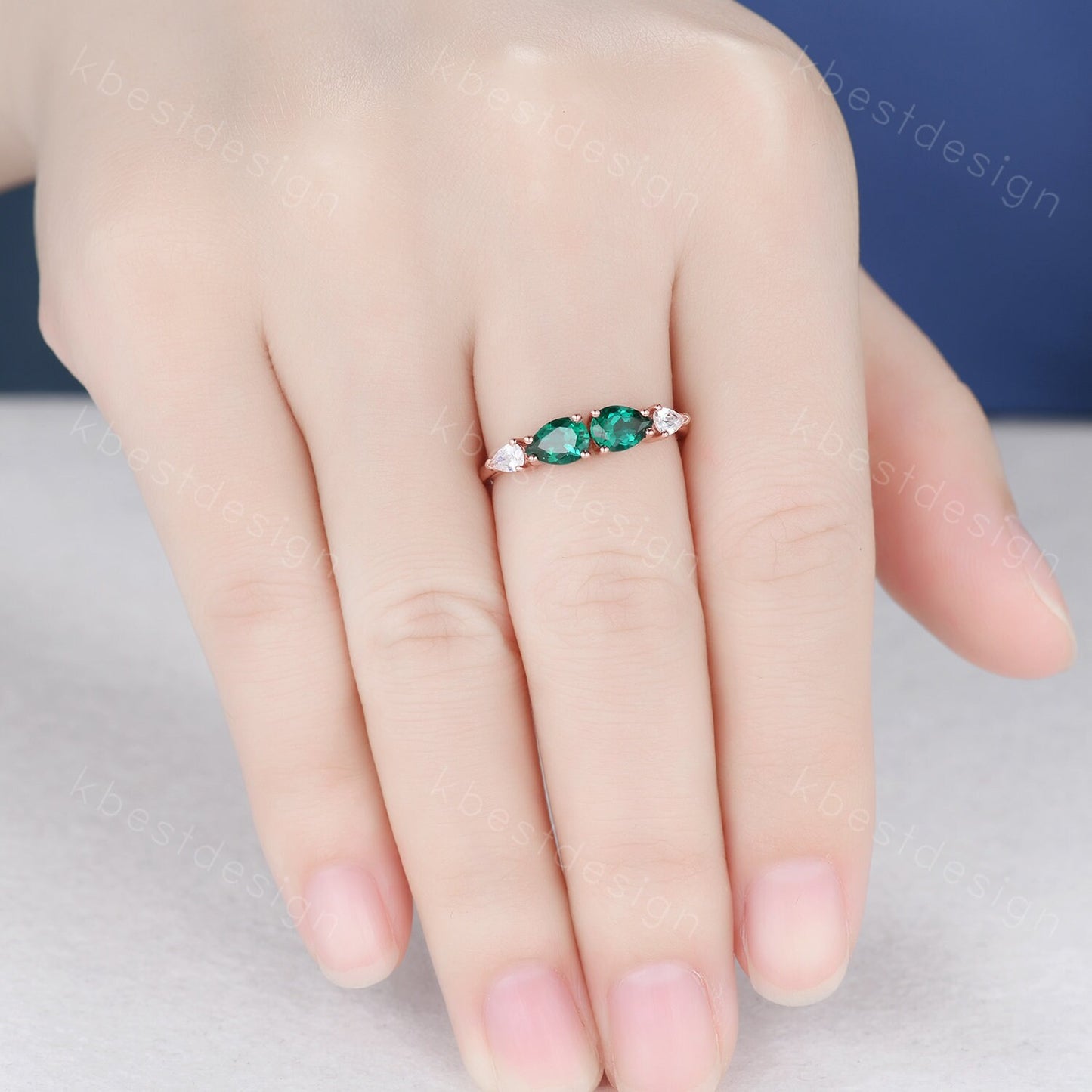 Pear cut emerald engagement ring art deco rose gold moissanite ring vintage teardrop green emerald ring unique 4 stone bridal wedding ring