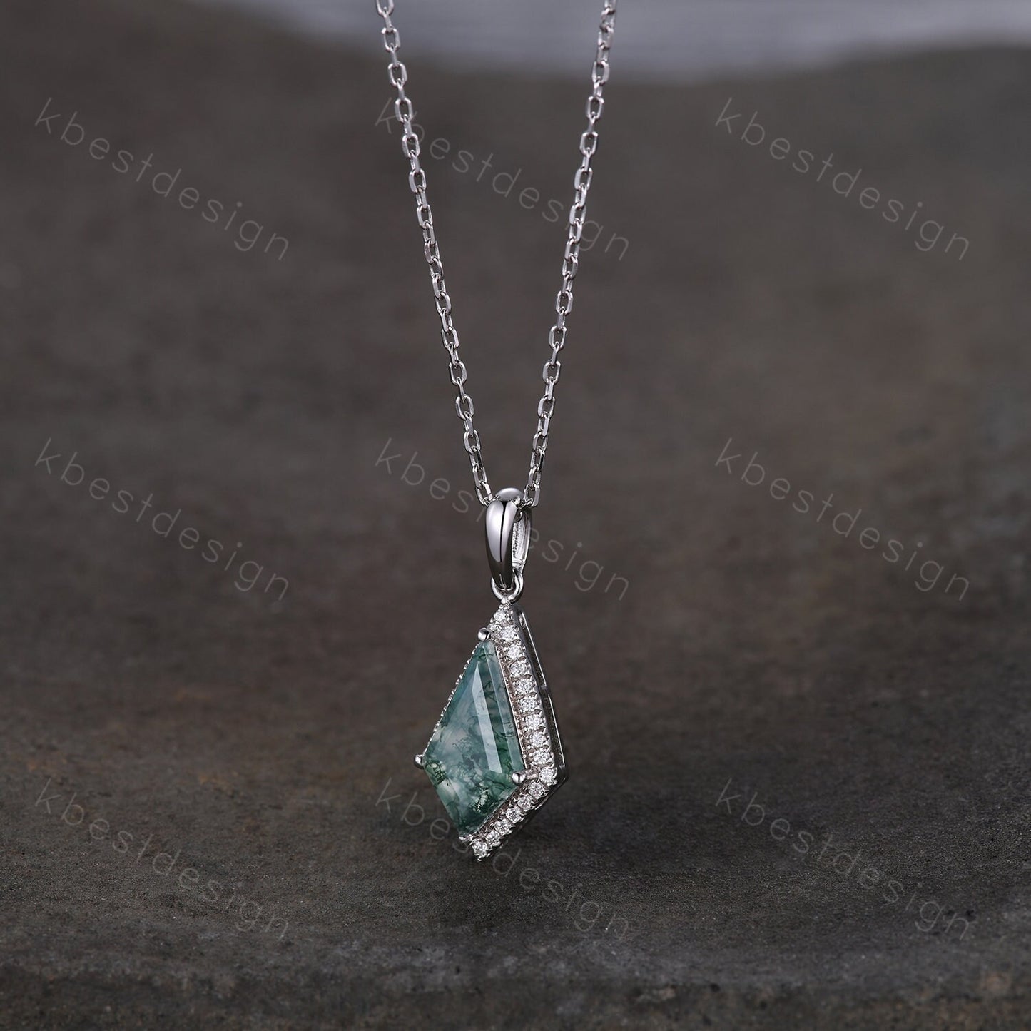 Unique green moss agate necklace solid gold silver vintage kite cut customized pendant necklace for women gemstone bridal anniversary gift