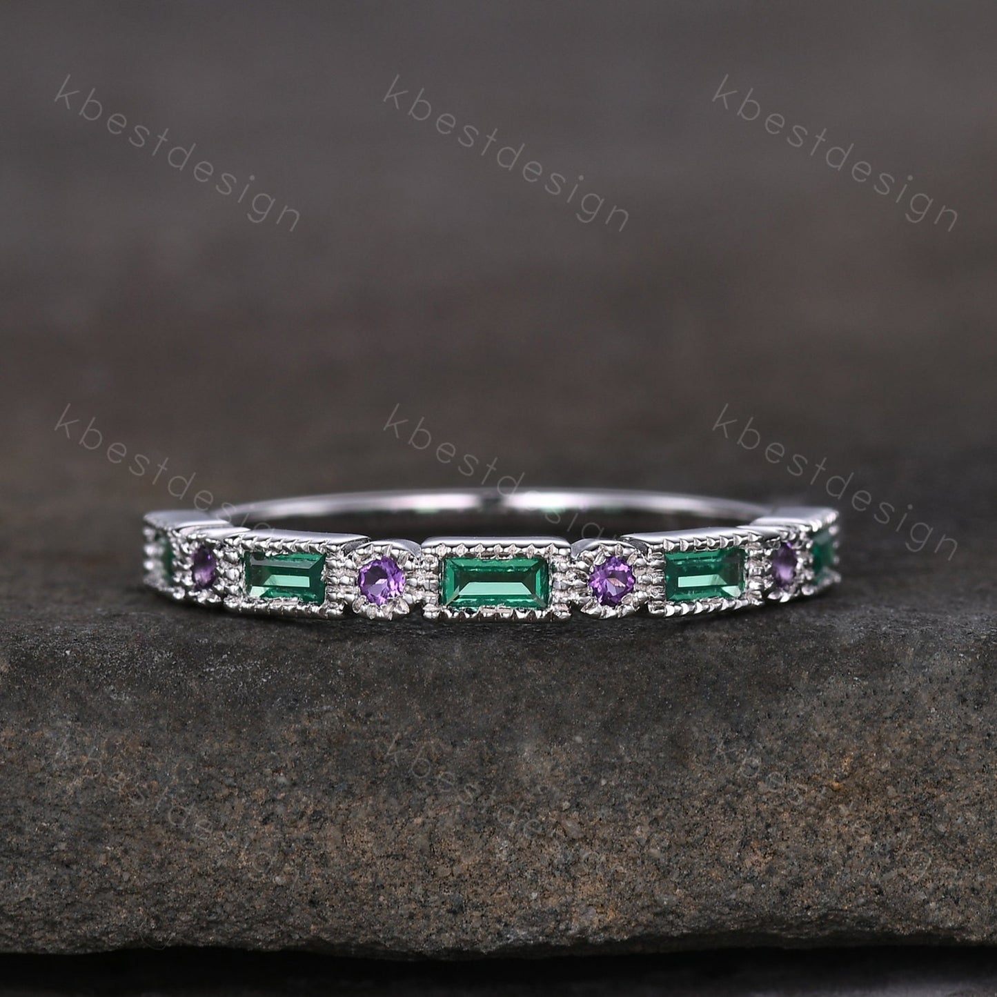 Art Deco Emerald wedding band solid 14k Yellow gold emerald amethyst wedding band vintage baguette Stacking ring women Anniversary band