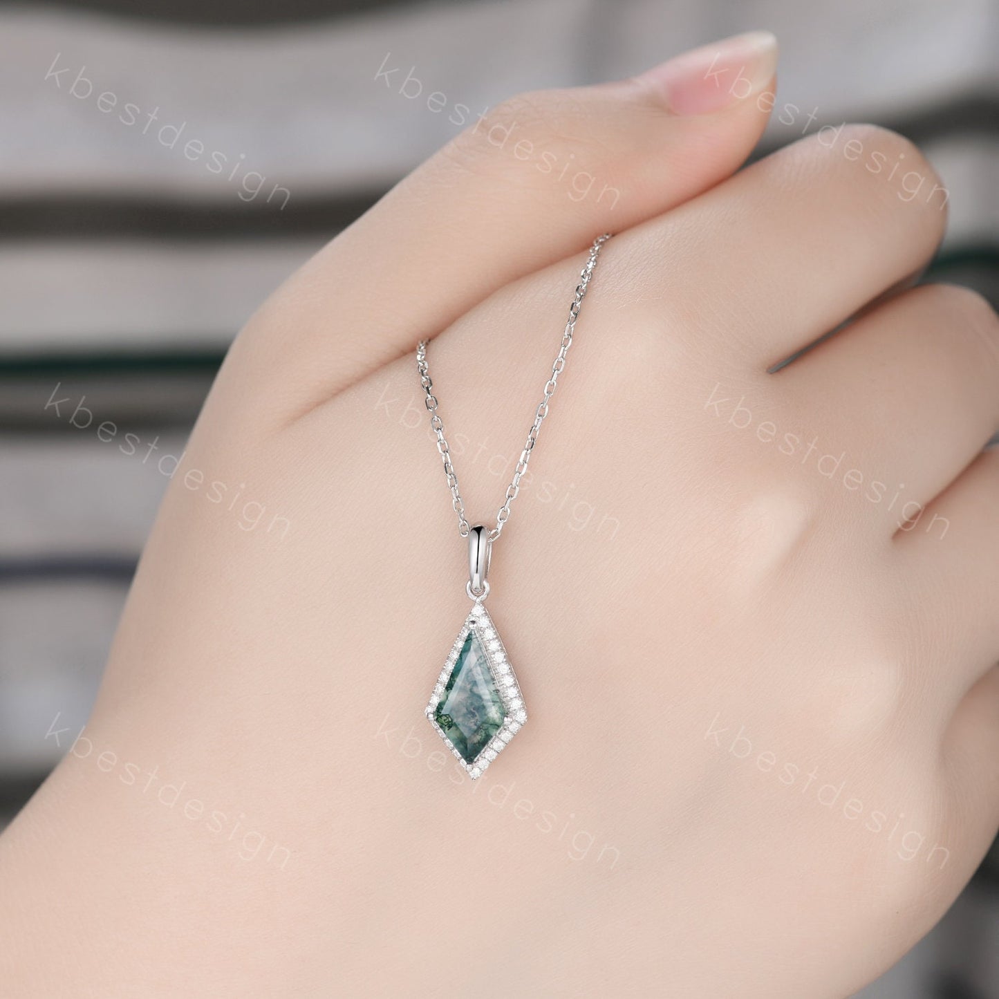 Unique green moss agate necklace solid gold silver vintage kite cut customized pendant necklace for women gemstone bridal anniversary gift