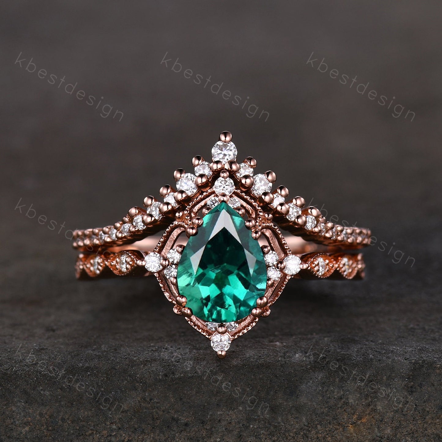 Vintage emerald engagement ring set rose gold emerald ring unique curved Moissanite stacking band pear shaped bridal set Promise ring