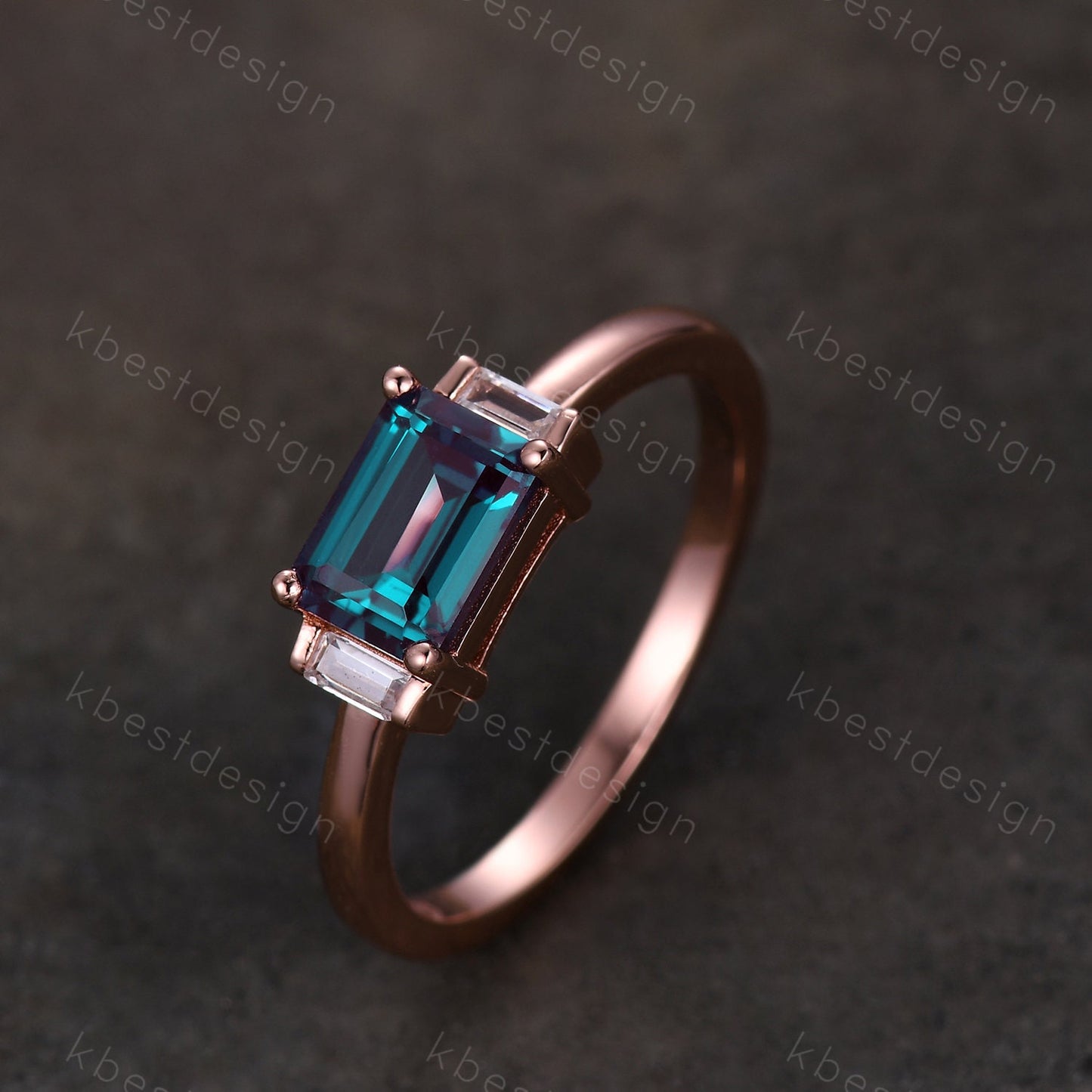 Vintage Emerald Cut East West Alexandrite Ring Rose Gold Alexandrite Engagement Ring Baguette Moissanite Ring for Women Anniversary Gifts