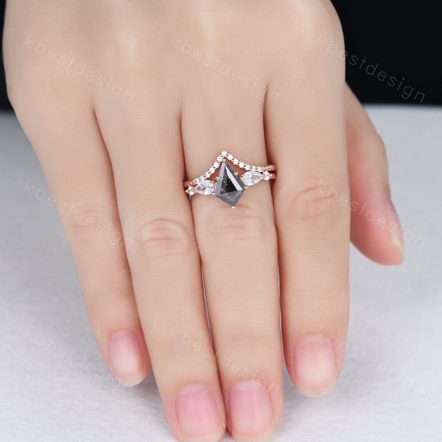 Kite cut salt and pepper diamond engagement ring set unique art deco moissanite wedding ring rose gold ring vintage bridal wedding ring set