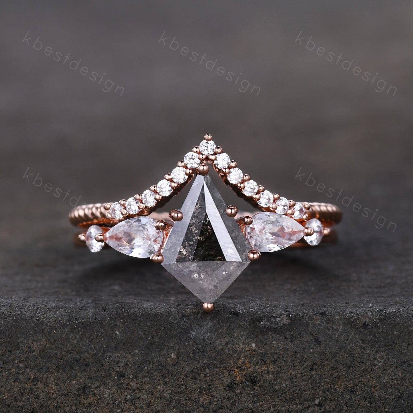 Kite cut salt and pepper diamond engagement ring set unique art deco moissanite wedding ring rose gold ring vintage bridal wedding ring set