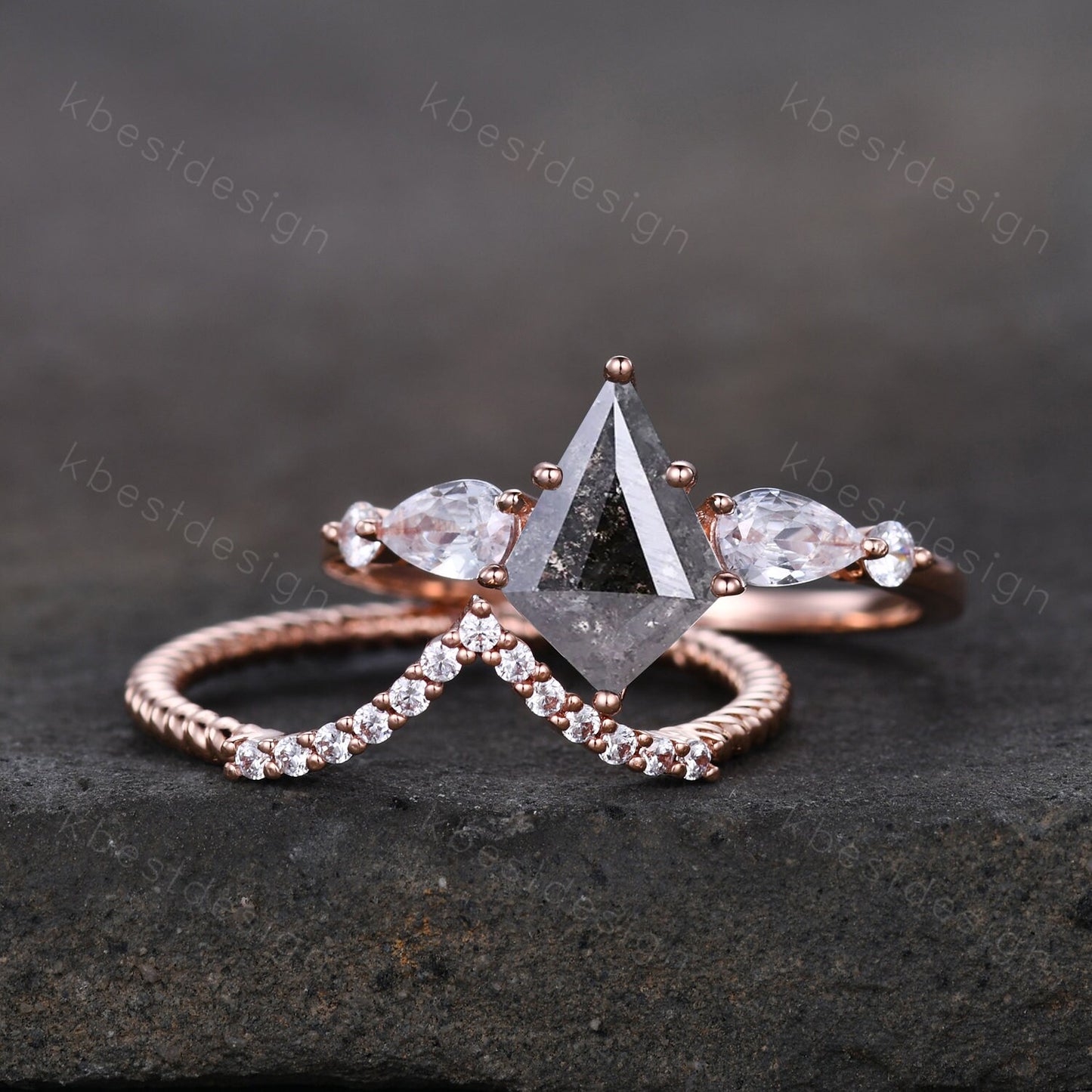 Kite cut salt and pepper diamond engagement ring set unique art deco moissanite wedding ring rose gold ring vintage bridal wedding ring set