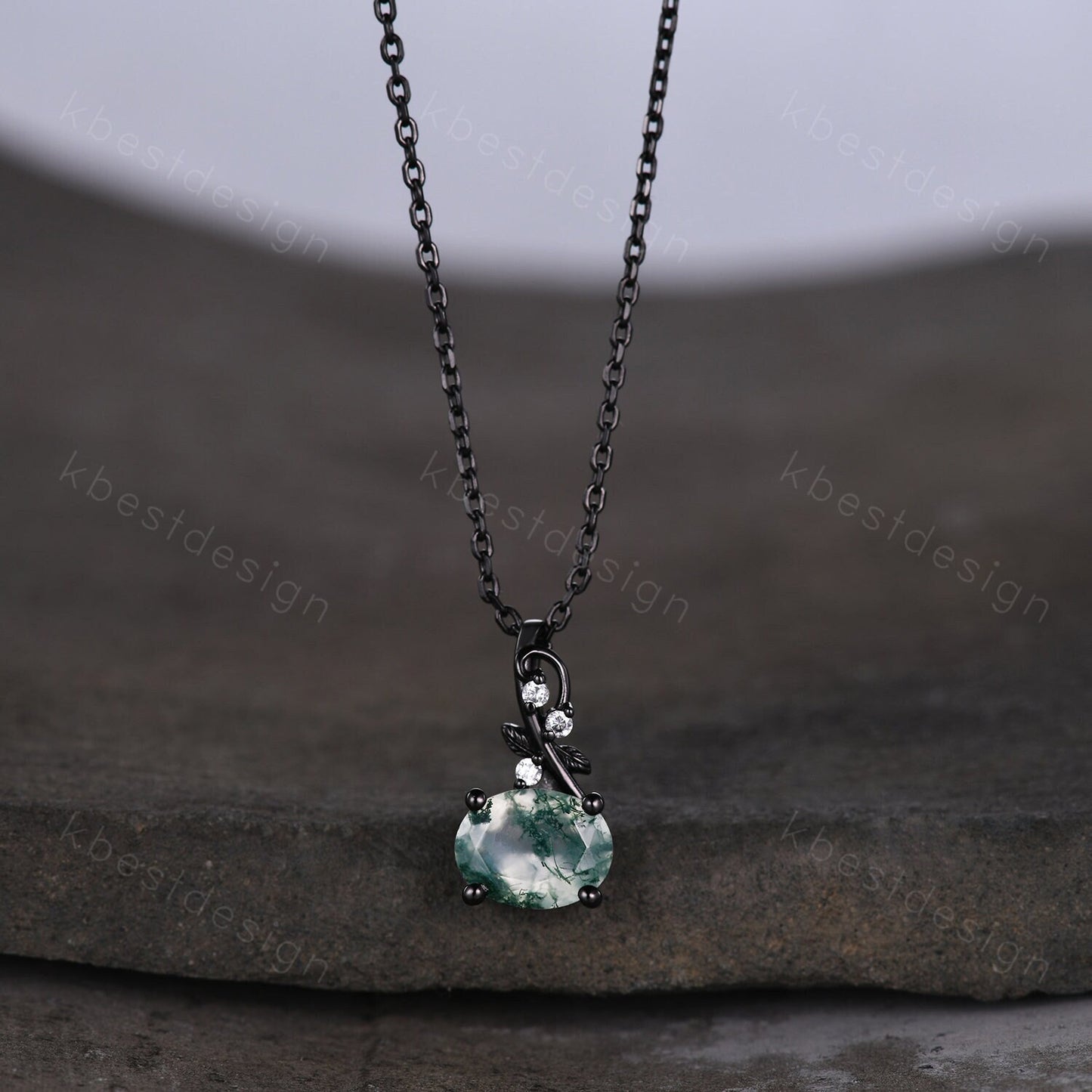 Vintage oval moss agate necklace art deco black gold green agate pendant necklace nature inspired necklace for women anniversary gift
