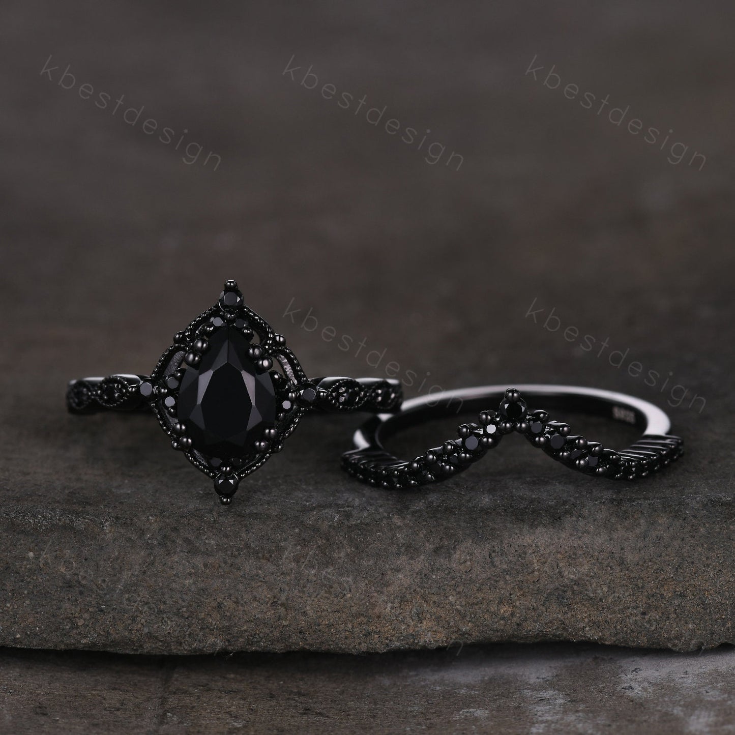 Vintage black onyx engagement ring black gold ring art deco curved stacking band pear shaped bridal set unique black stone wedding set