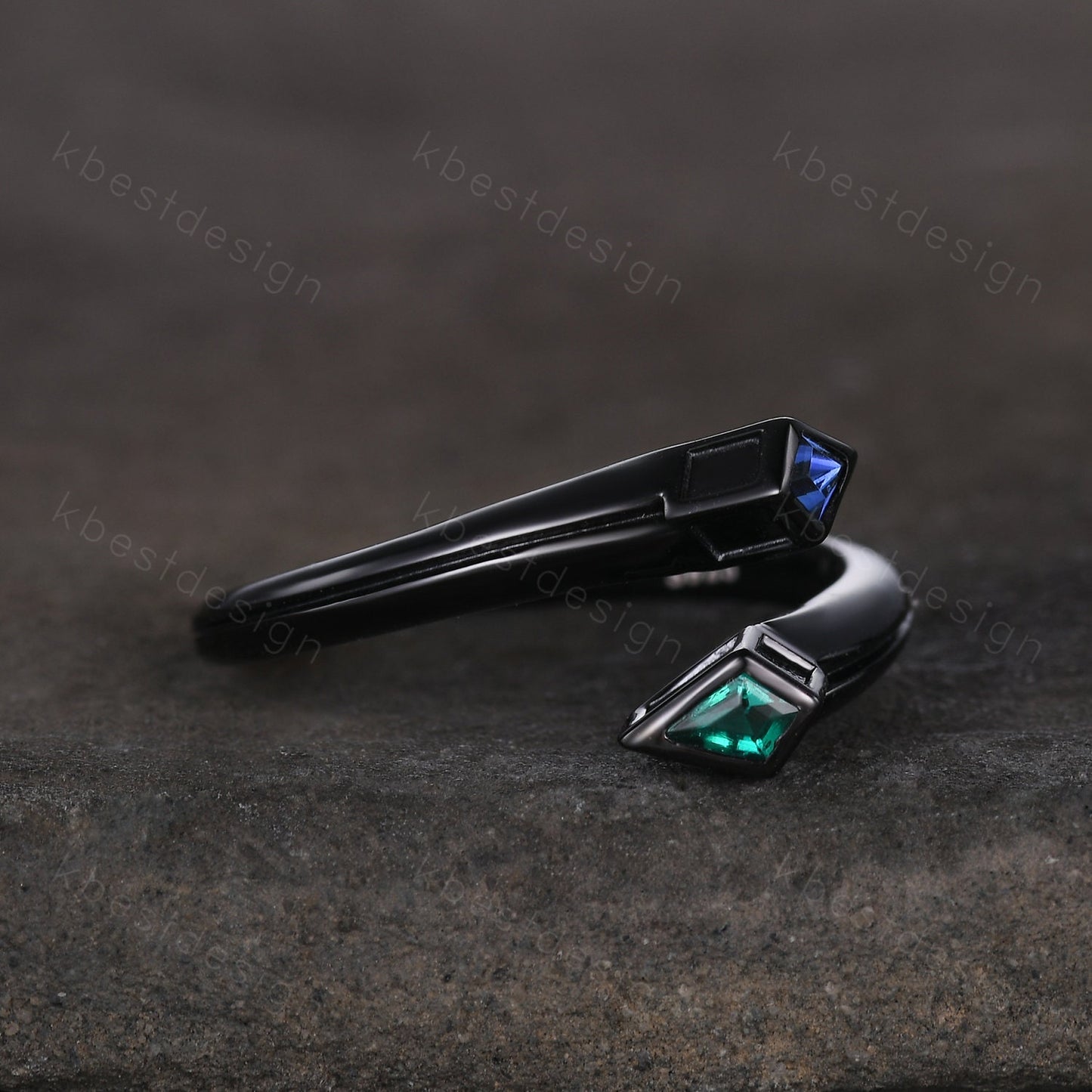 Toi et Moi Ring, Kite cut Emerald & Sapphire Wedding Ring, Black Gold Ring, Unique Open Gap Ring, Personalized Birthstone Ring Gift for Her