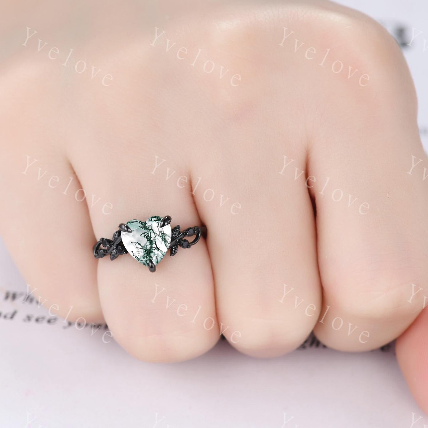 Heart Moss Agate Ring,Gothic Black Twig Vine Leaf Branch Ring,Vintage Natural Agate Bridal Set Anniversary Gift,Black Gold Wedding Band Set