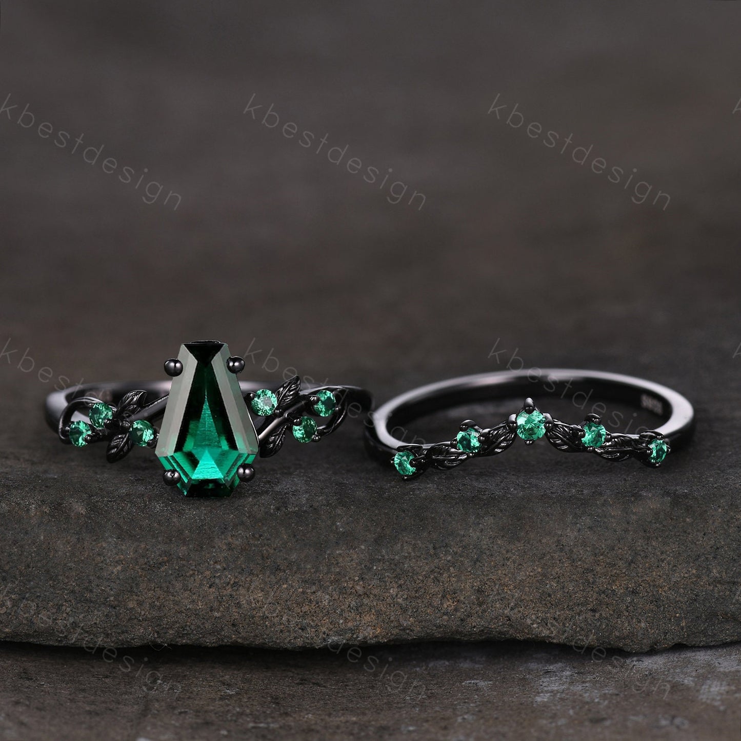 Vintage Coffin cut Emerald Engagement Ring Art Deco Branch Design Leaf Emerald Wedding Ring Gothic Black Gold Ring Unique Bridal Promise Set