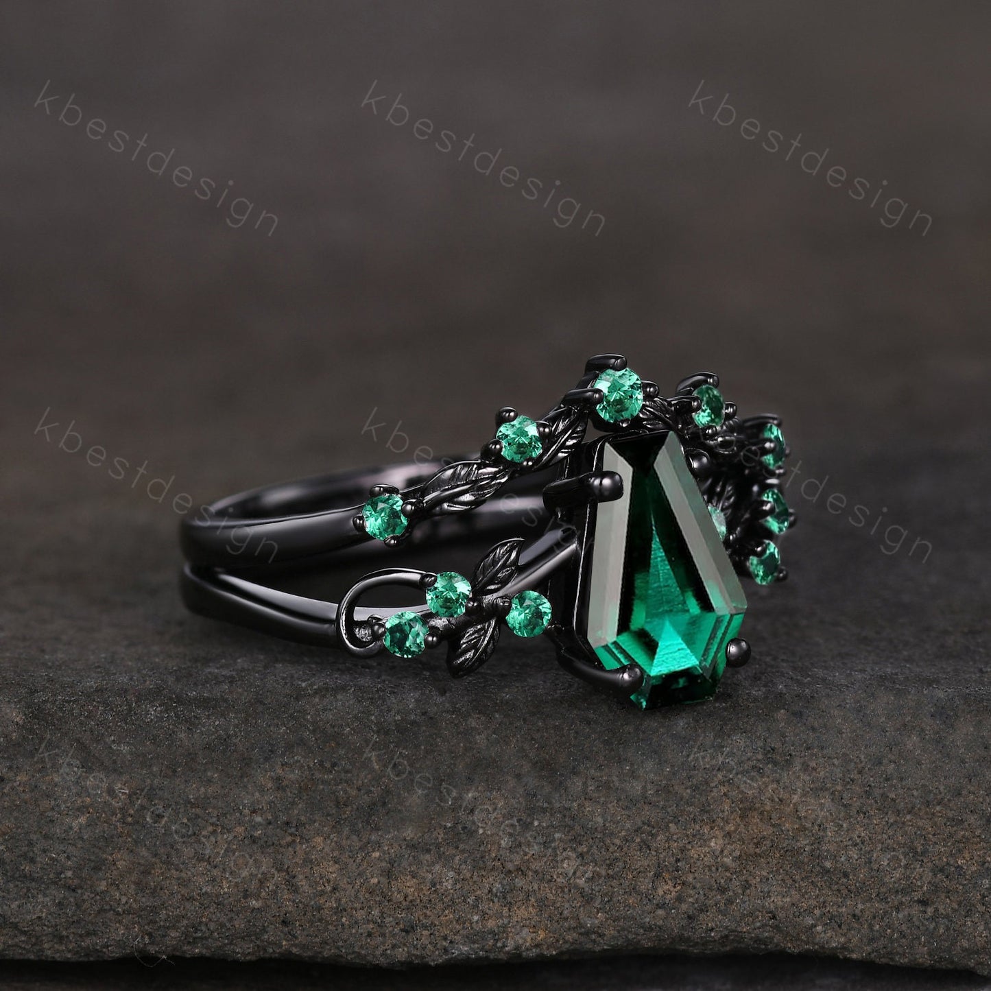 Vintage Coffin cut Emerald Engagement Ring Art Deco Branch Design Leaf Emerald Wedding Ring Gothic Black Gold Ring Unique Bridal Promise Set