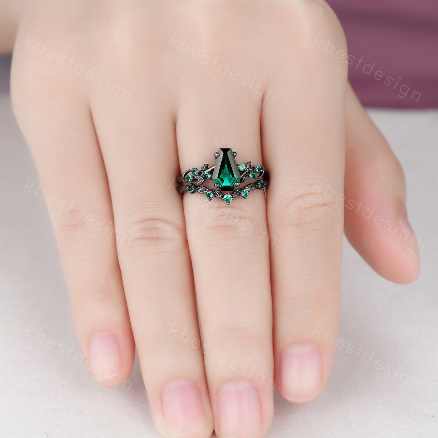 Vintage Coffin cut Emerald Engagement Ring Art Deco Branch Design Leaf Emerald Wedding Ring Gothic Black Gold Ring Unique Bridal Promise Set