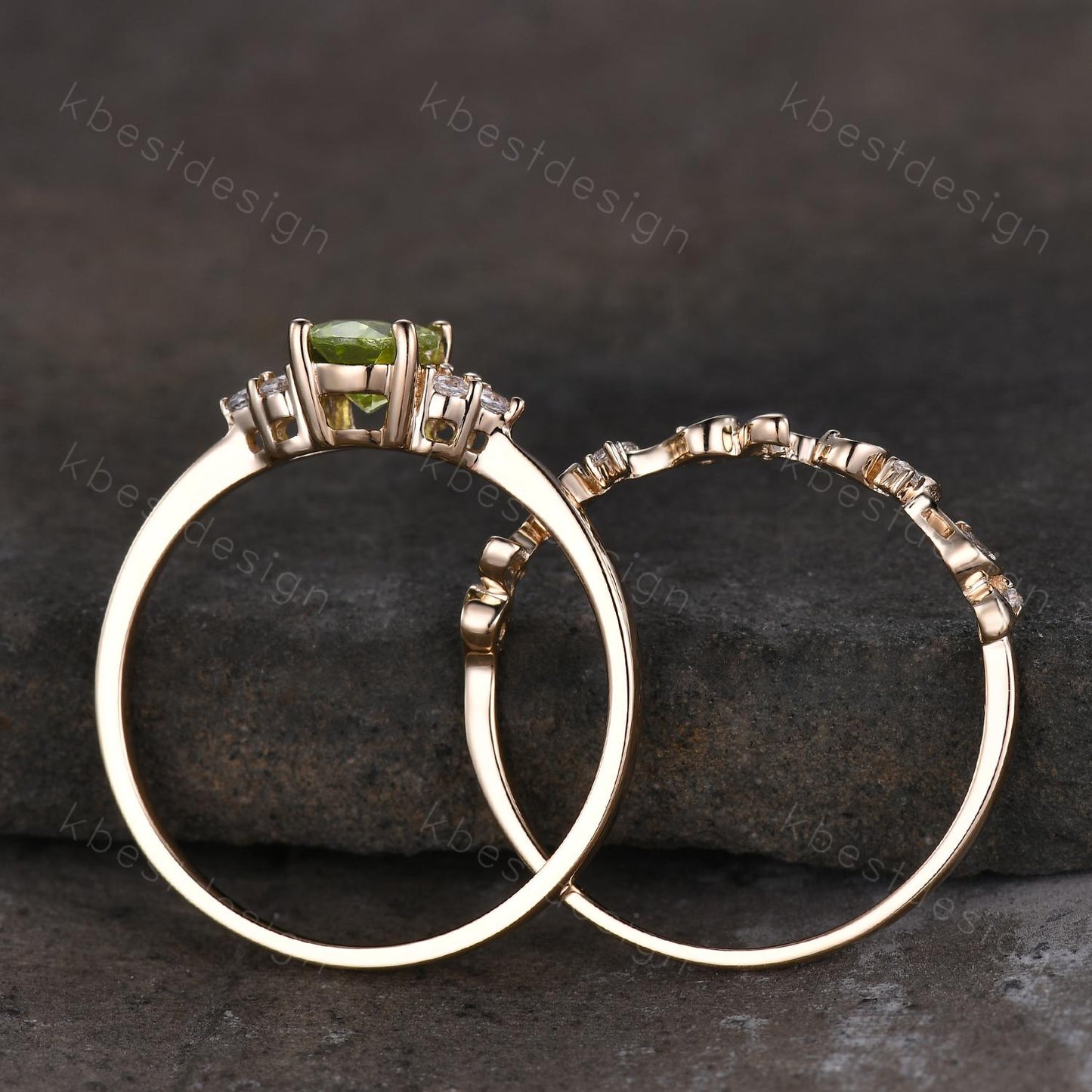 Vintage Peridot Engagement Ring Set Oval Green Peridot Ring 14K Gold Art Deco Moissanite Stacking Band August Birthstone Ring Promise Ring