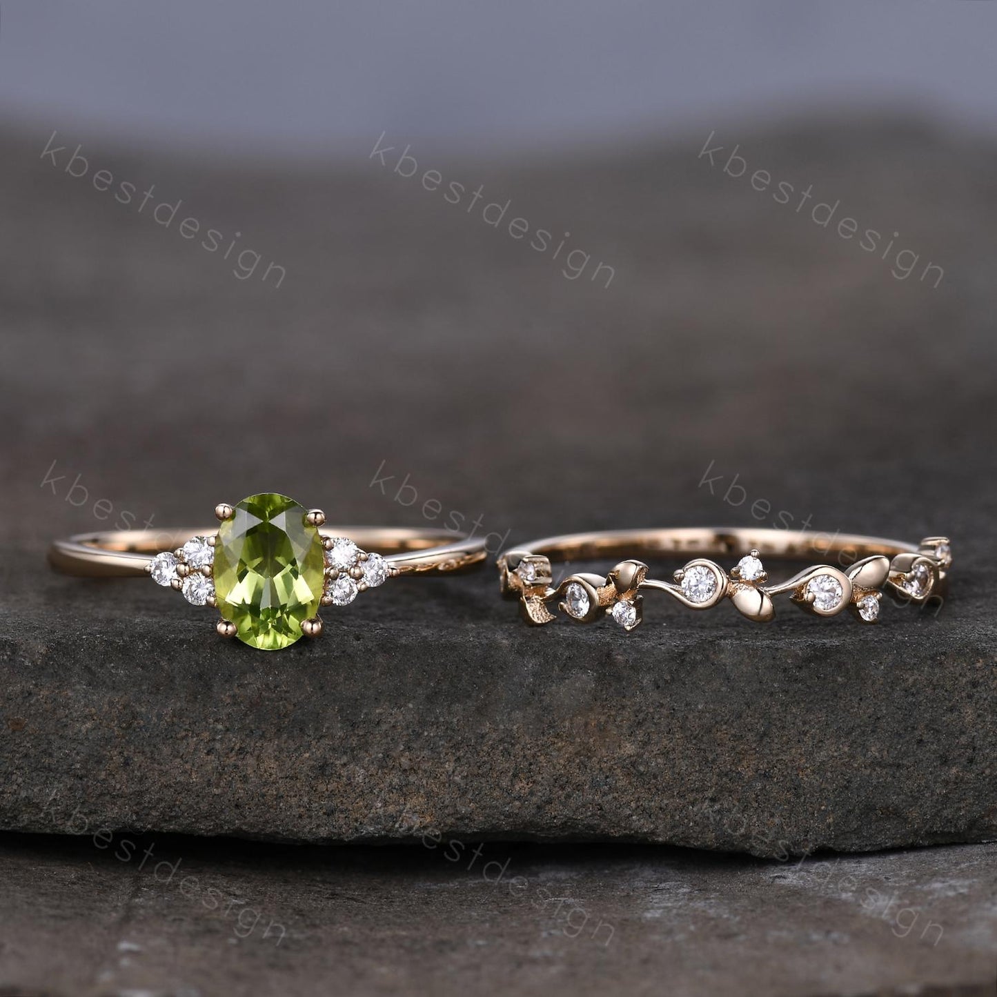 Vintage Peridot Engagement Ring Set Oval Green Peridot Ring 14K Gold Art Deco Moissanite Stacking Band August Birthstone Ring Promise Ring