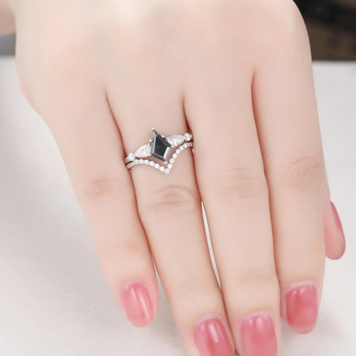 Kite cut salt and pepper diamond engagement ring set unique art deco moissanite wedding ring 14k gold ring vintage bridal wedding ring set