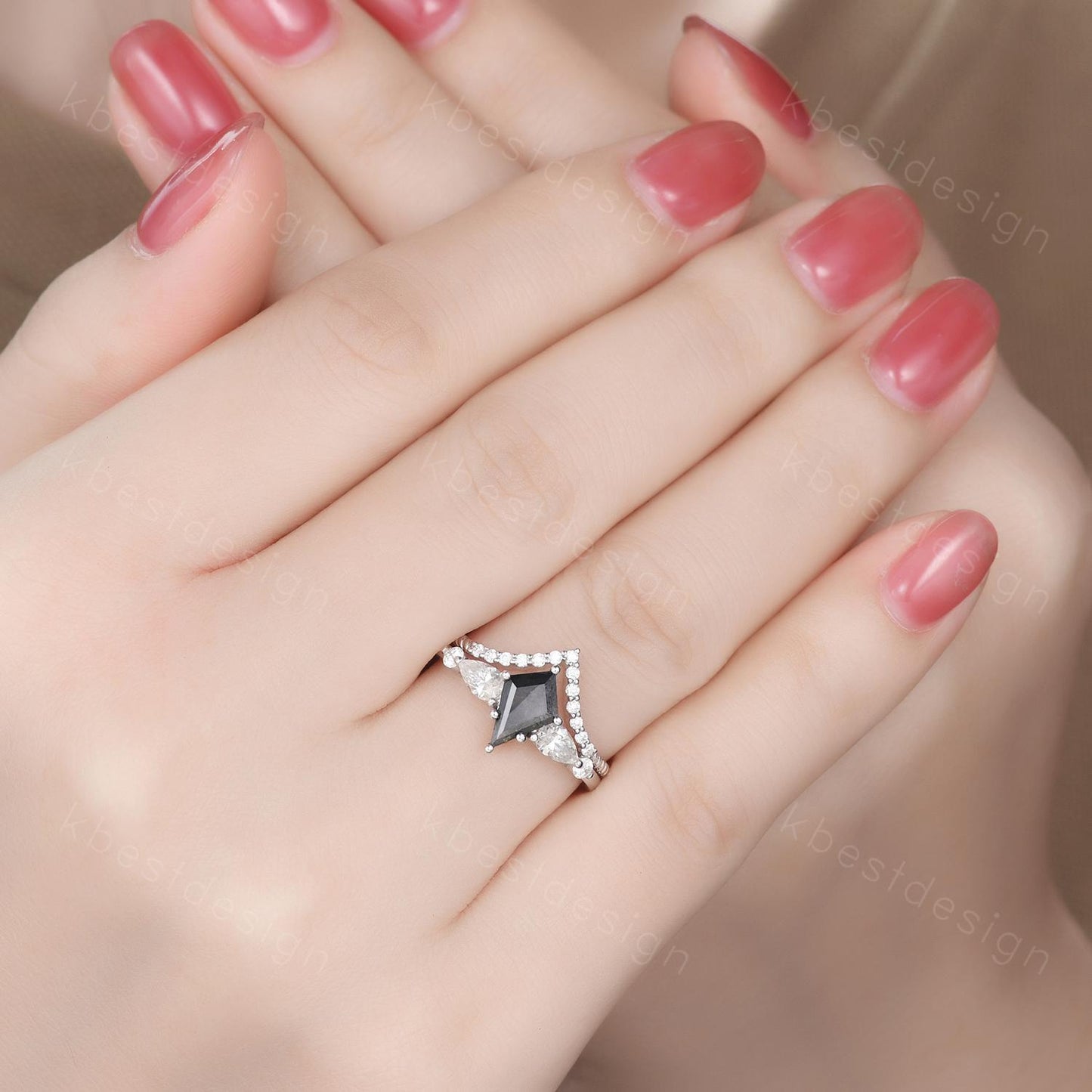 Kite cut salt and pepper diamond engagement ring set unique art deco moissanite wedding ring 14k gold ring vintage bridal wedding ring set