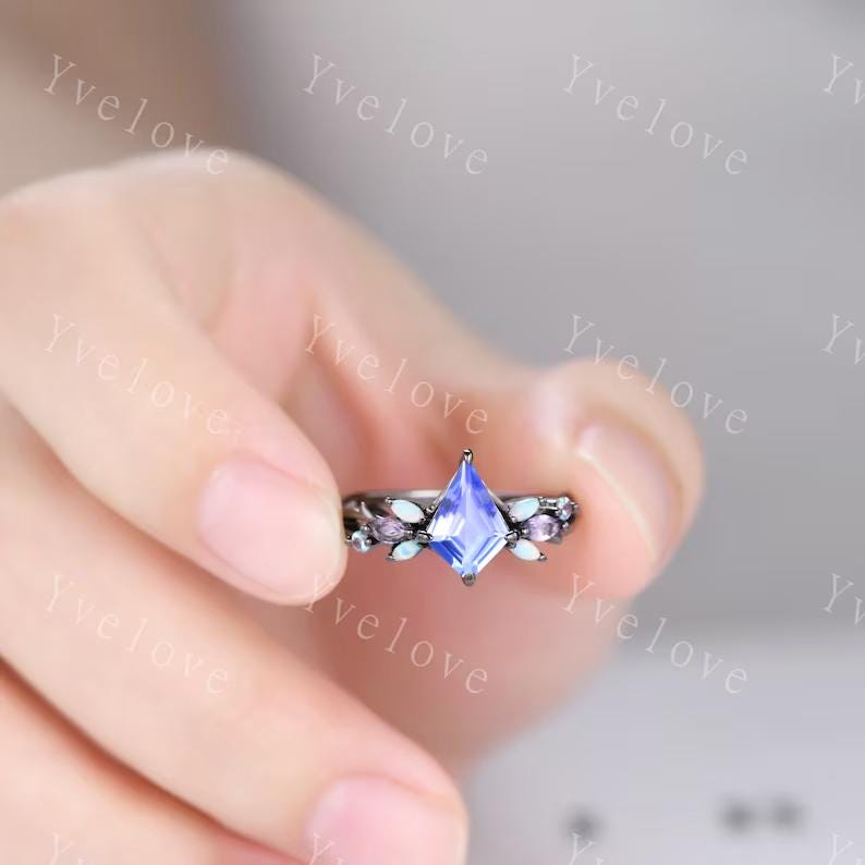 Vintage Kite Cut Tanzanite Engagement Ring Set,Black Gold Ring,Vines Amethyst Opal Ring,Women Bridal Set,Unique Twig Promise Ring Gift
