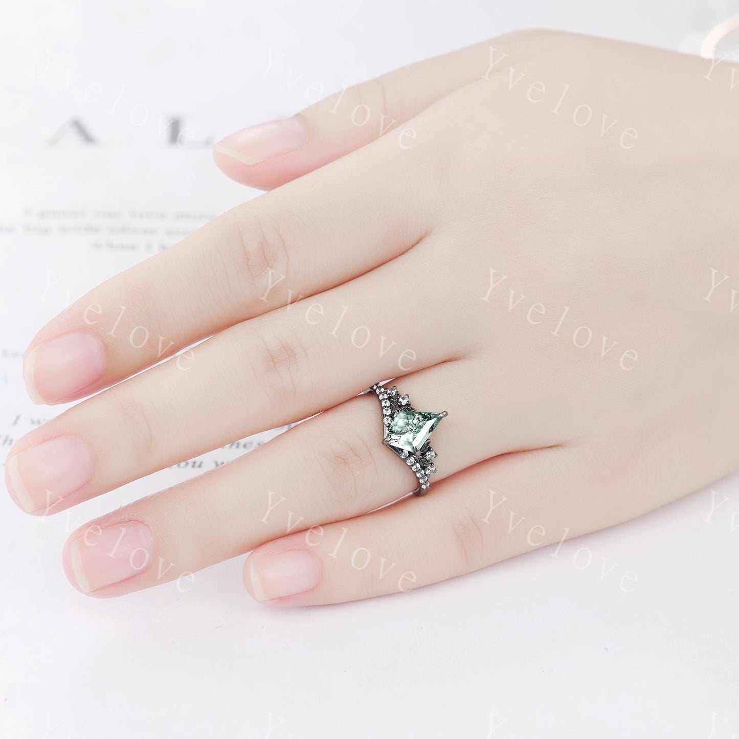 Retro Kite Moss Agate Engagement Ring Set,Gothic Leaf Nature Inspired Black Gold Ring,Green Jewelry Diamond Bridal Promise Ring Women Ring