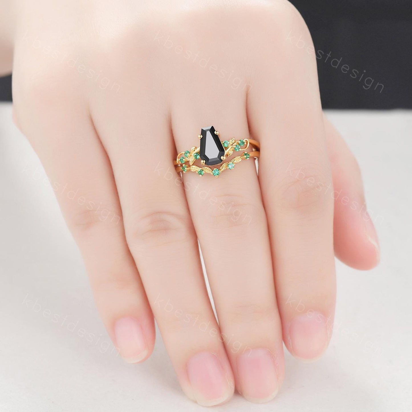 Gothic Yellow Gold Black Onyx Engagement Ring Art Deco Branch Design Leaf Emerald Wedding Ring Coffin cut Ring Unique Bridal Ring Set