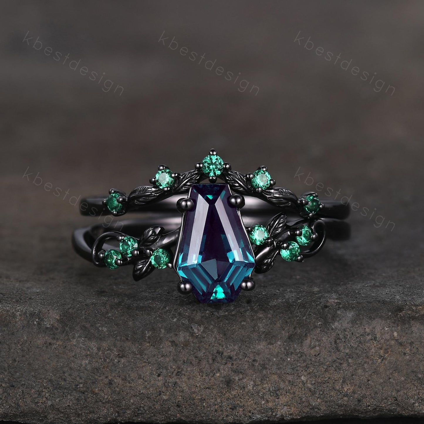 Vintage Coffin cut Alexandrite Engagement Ring Art Deco Branch Design Leaf Emerald Wedding Ring Gothic Black Gold Ring Unique Promise Set