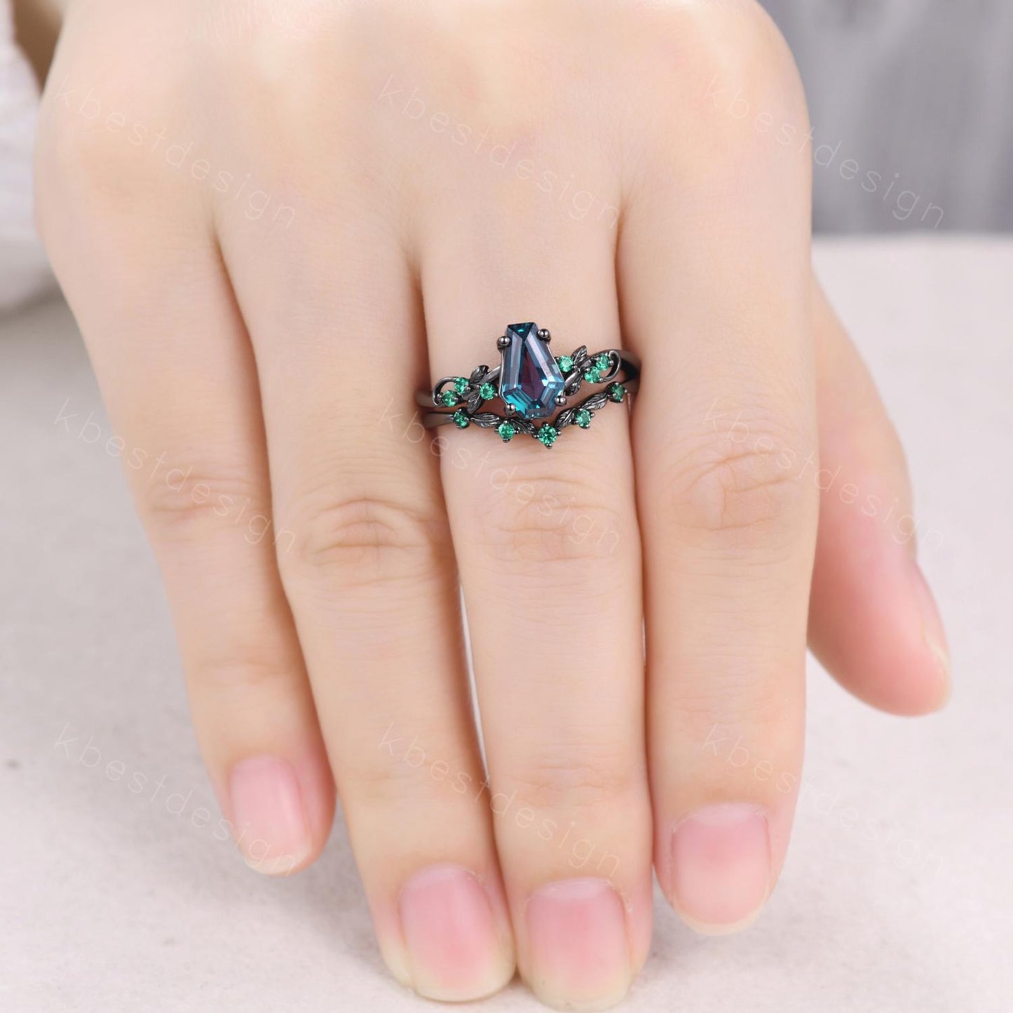 Vintage Coffin cut Alexandrite Engagement Ring Art Deco Branch Design Leaf Emerald Wedding Ring Gothic Black Gold Ring Unique Promise Set