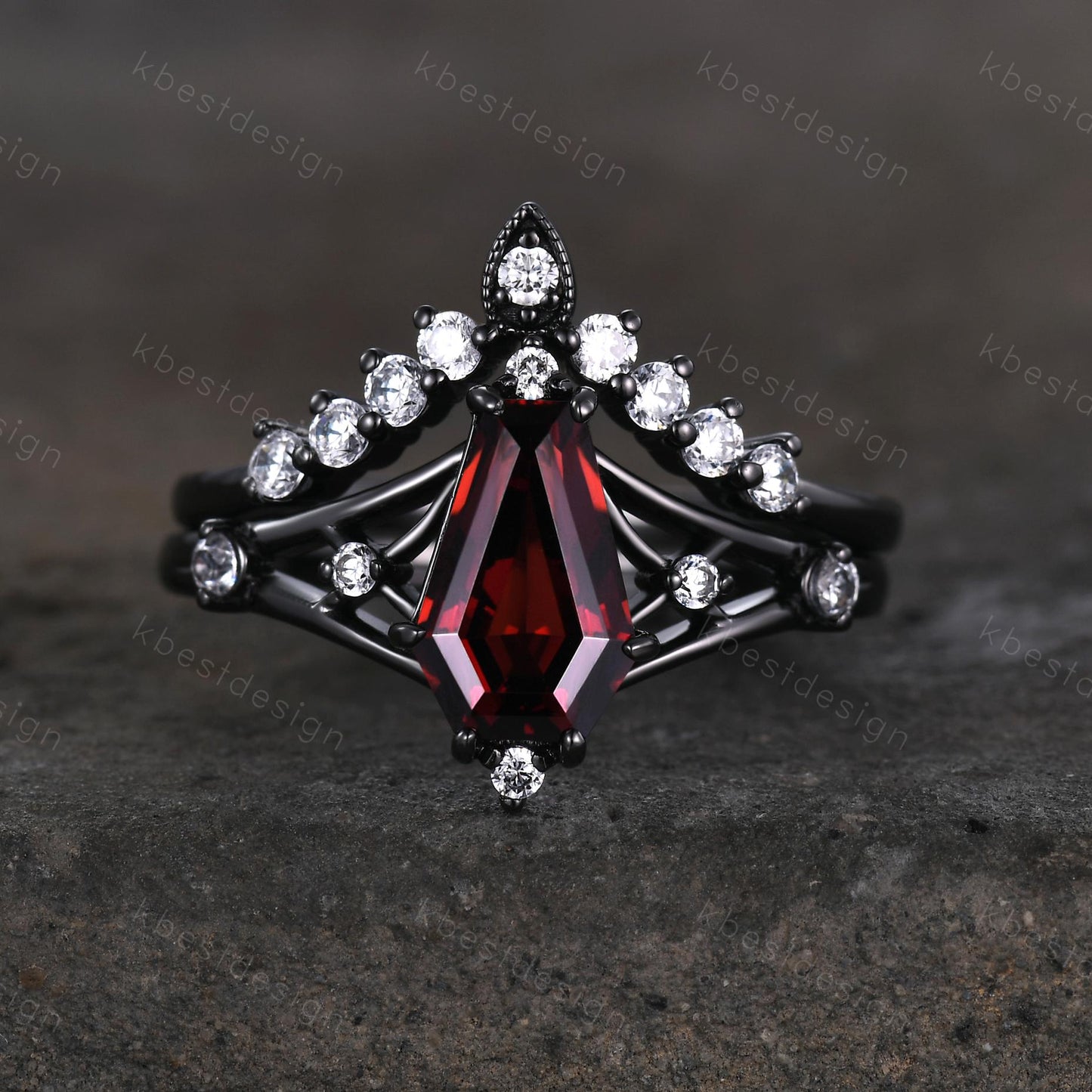 Gothic Garnet Engagement Ring Set Black Gold Rings For Women Unique Curved Moissanite Stacking Band Art Deco Shank Ring Promise Ring