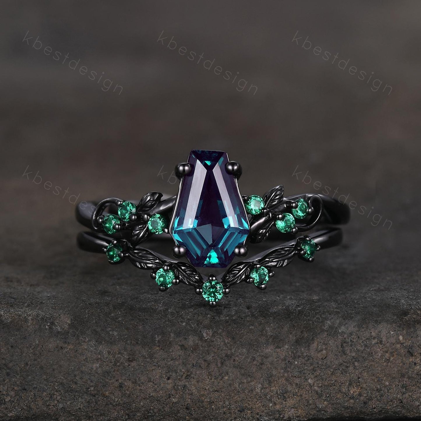 Vintage Coffin cut Alexandrite Engagement Ring Art Deco Branch Design Leaf Emerald Wedding Ring Gothic Black Gold Ring Unique Promise Set