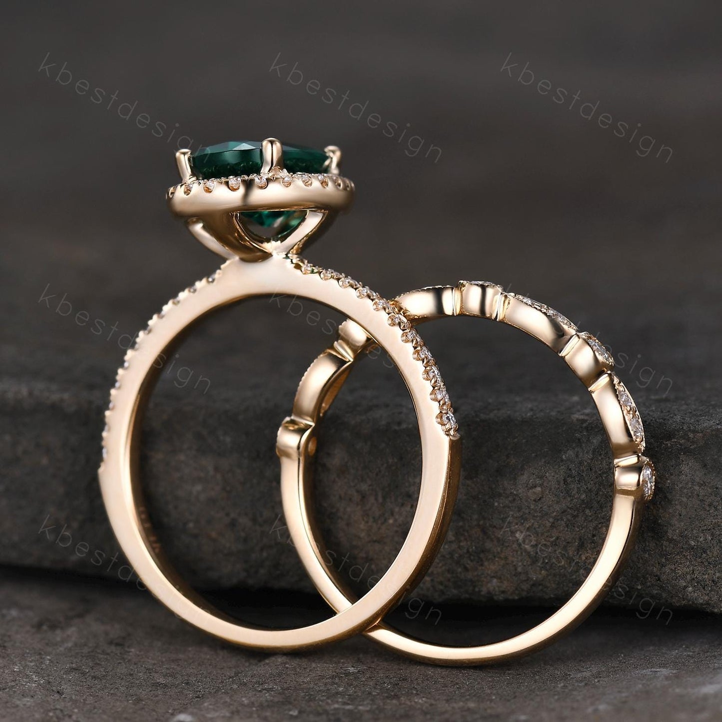 Emerald ring vintage unique oval emerald engagement ring set 14k solid gold ring for women Art deco moissanite wedding band May birthstone