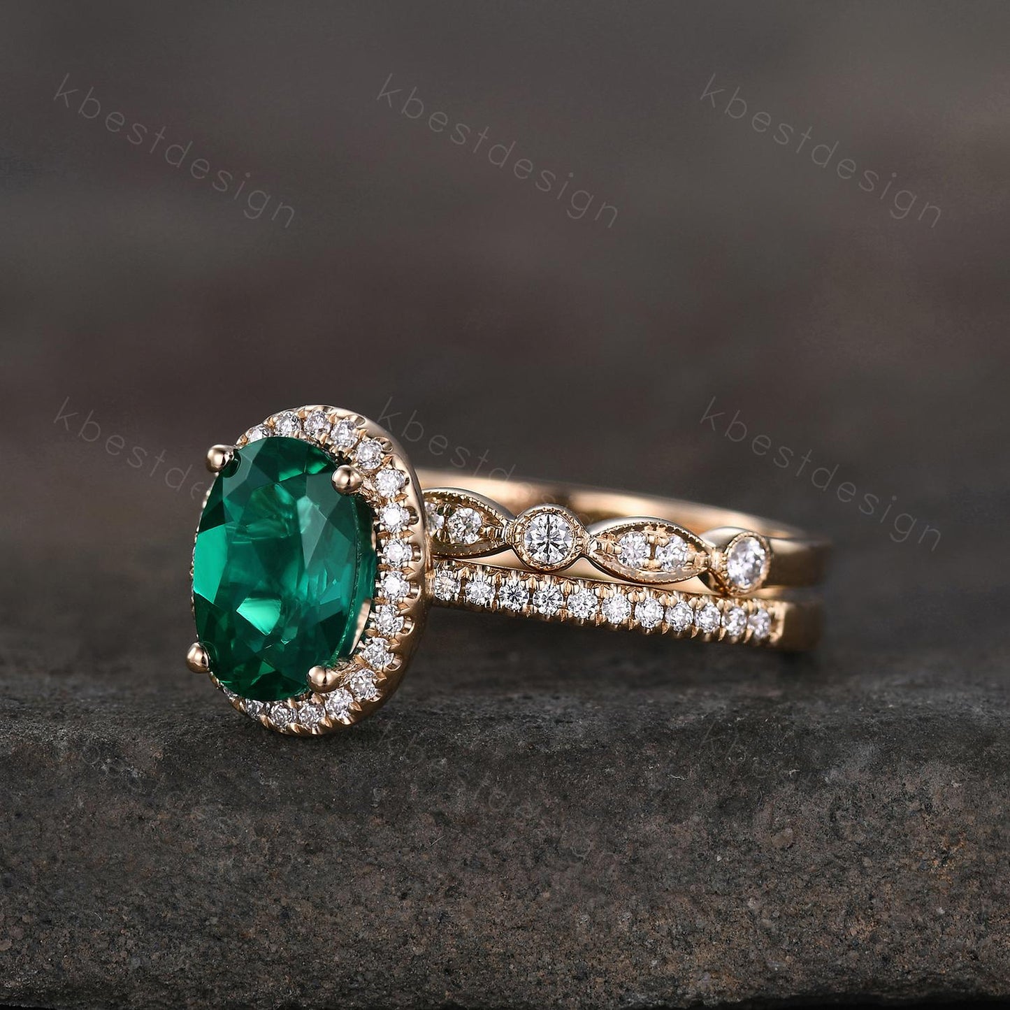 Emerald ring vintage unique oval emerald engagement ring set 14k solid gold ring for women Art deco moissanite wedding band May birthstone