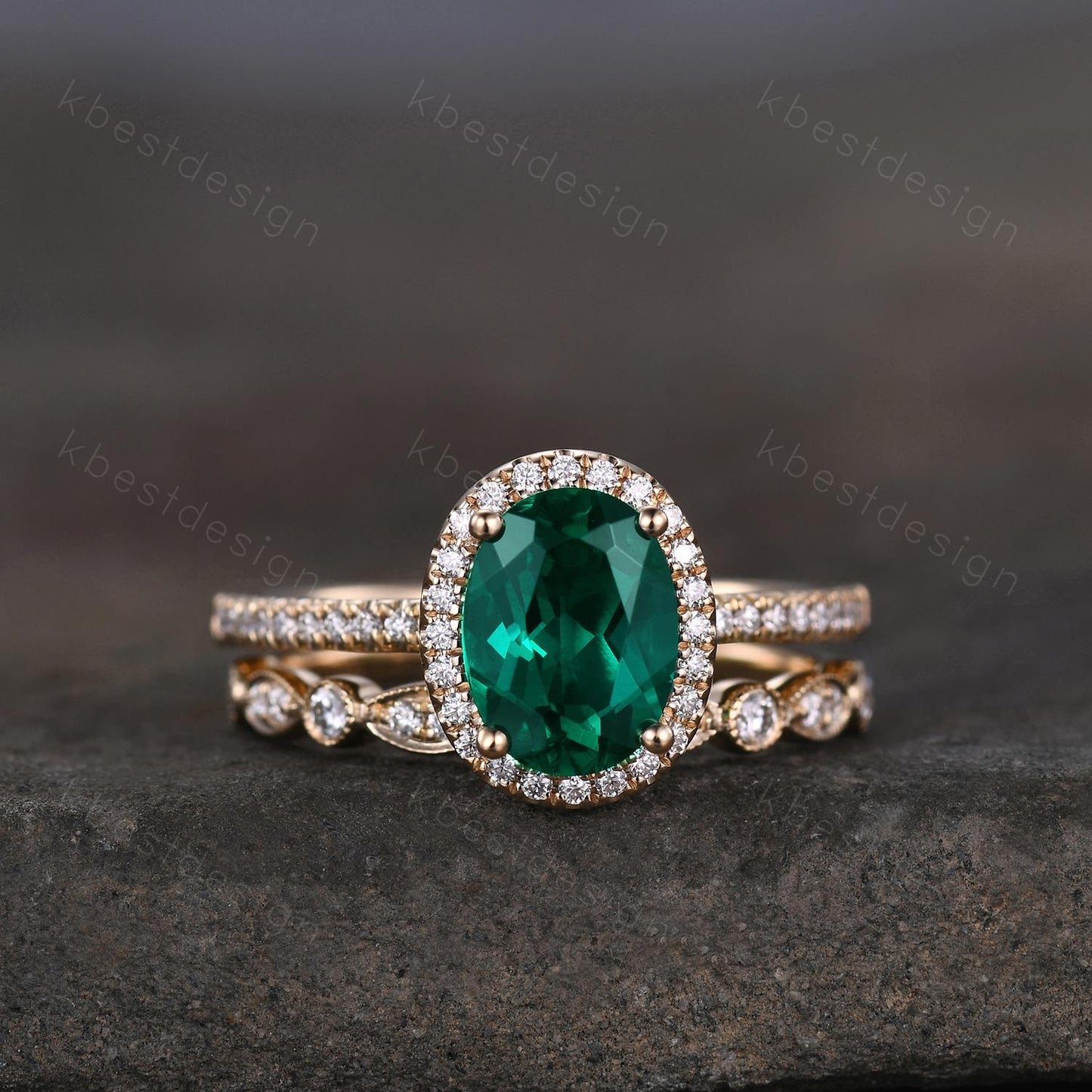 Emerald ring vintage unique oval emerald engagement ring set 14k solid gold ring for women Art deco moissanite wedding band May birthstone