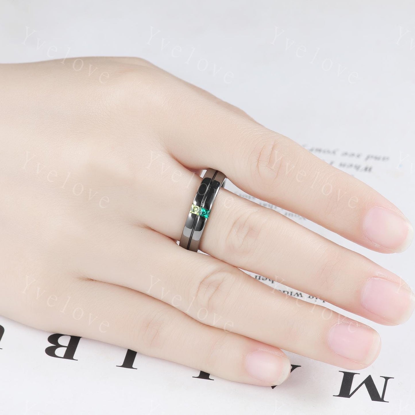Mens Emerald Peridot Wedding Band Princess Cut Peridot Band 5mm Black Gold Ring Men Solitaire Stacking Matching Band Retro Vintage Ring Gift