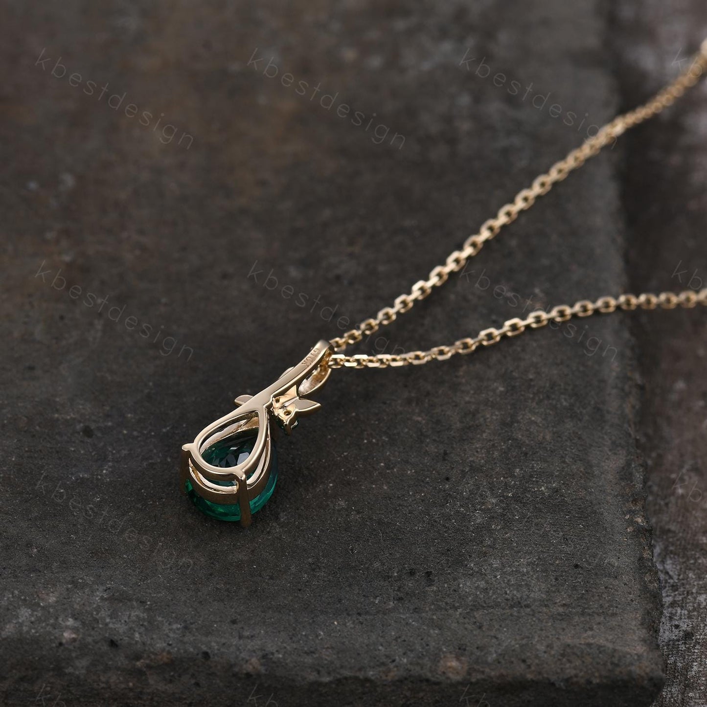 Nature inspired emerald necklace vintage women solid gold necklace unique leaf emerald pendant art deco pear cut pendant bridal promise gift